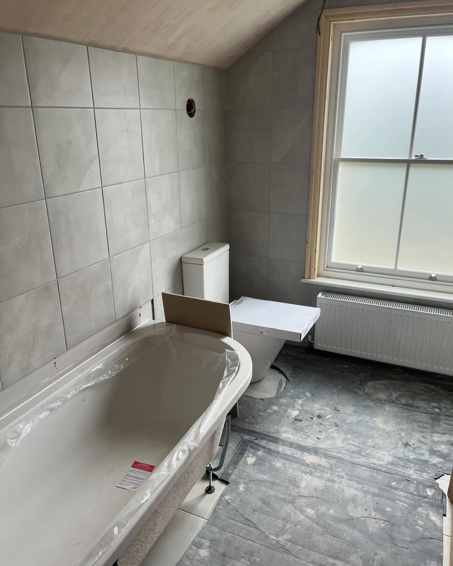 Progressing nicely at the renovation project first fix electrics all installed along with 1st fix plumbing and some second fix plumbing also. Plastering well underway final push to get that sorted 2nd fix carpentry work complete up stairs now with cupboard formed and skirting and architraves fixed and doors hung ready for decoration bathroom tiling 90% complete . #alderson #building #renovation #electrics #electrician #plumbing #plumber #carpentry #carpenter #tiling #tiler #plastering #plasterer