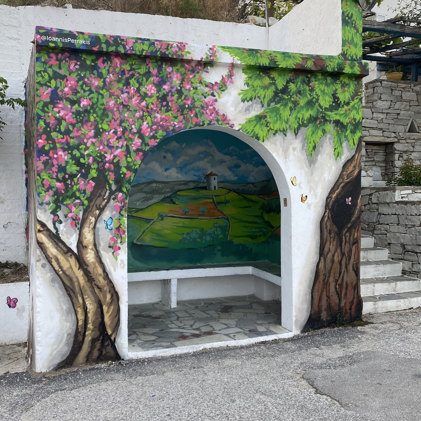 Bus stop in Lefkes, Paros island
#my_greece
#visitgreeceguide
#visitgreecegr
#greekgetaway
#gresk
#greece
#my_greece
#cyclades
#cyclades_island