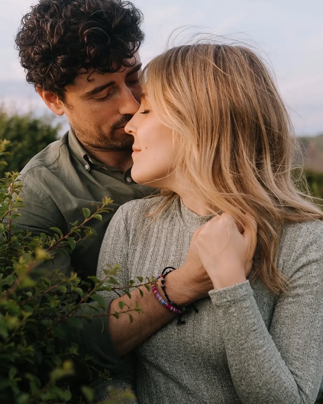 Qué bonita historia la de M&P y qué ilusión que nos la dejen contar a nosotras. Todo preparado para mañana ✨️