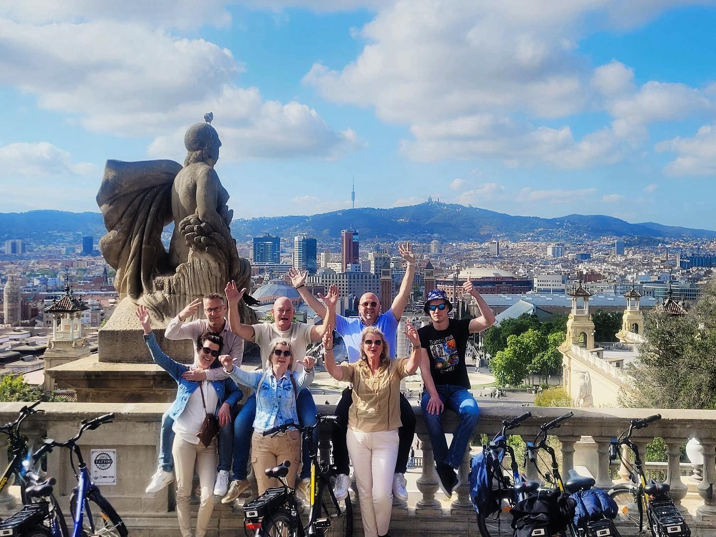 Uitzichten, natuur, cultuur en plezier met de e-bike op de heuvel Montjuïc! ☀️