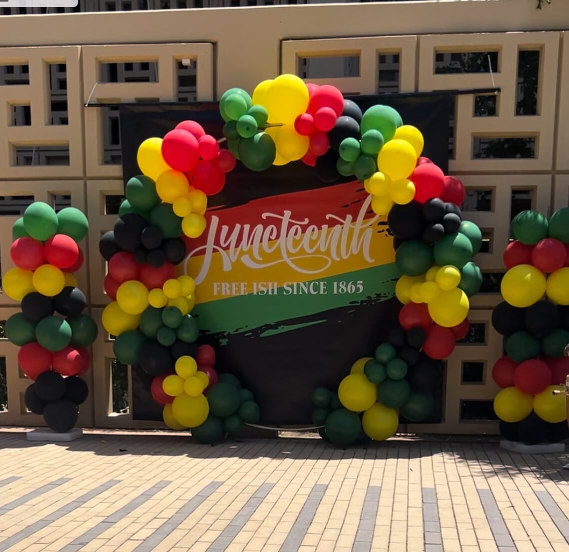 A Sista’s Touch celebrated Juneteenth with Stanford Health Care! It was a true vibe sharing our work with the SHC community. Many thanks to our fierce leader and COO, Jaliza for the invitation. Register now to take advantage of our Juneteenth special which will end on July 3rd! The discount allows you and a friend to register at a special rate, because We Run Oakland: For Our Children is all about community! See you August 24th!