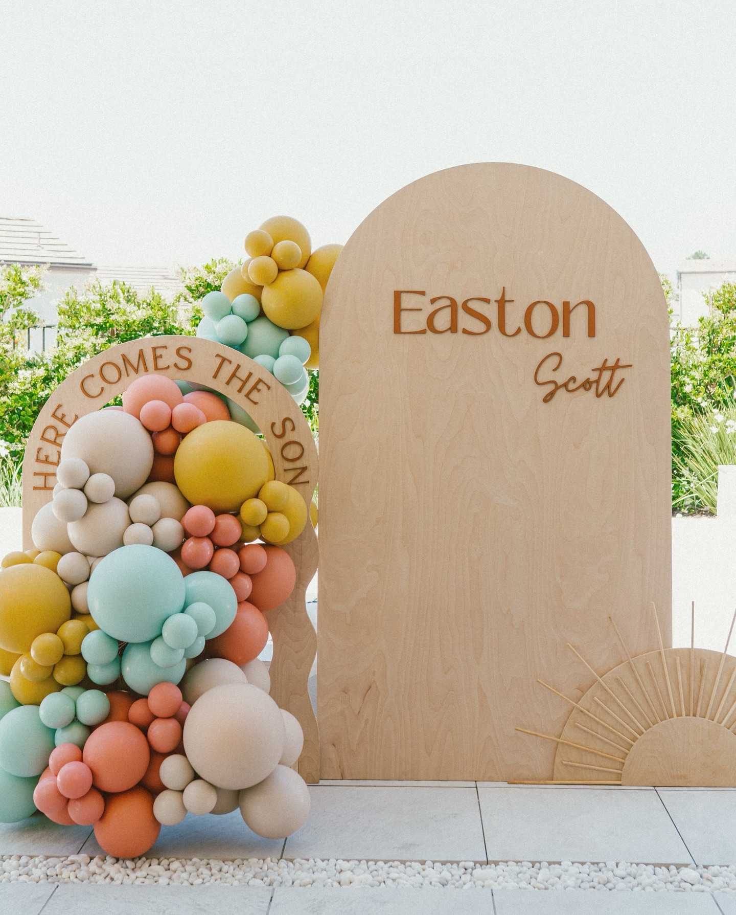 Here Comes The Son 🌞
@rentbohobabes the best, most beautiful balloons & backdrops, always 👏🏼