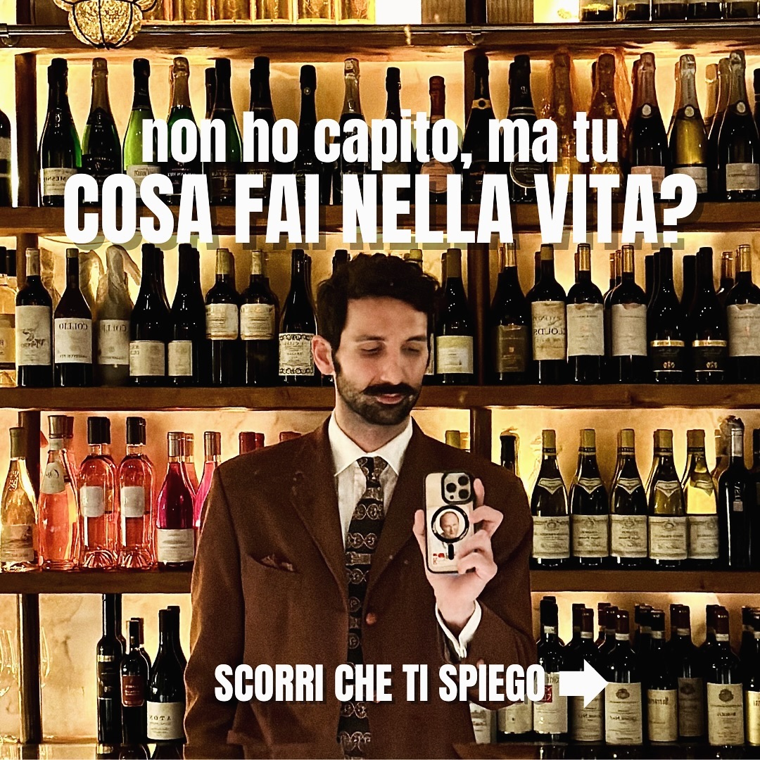 ๐ฝ๐๐ ๐๐ ๐๐๐๐๐๐, ๐๐ ๐๐
๐๐๐๐ ๐
๐๐ ๐๐๐๐๐ ๐๐๐๐? ๐ค
๐๐๐๐ ๐โ๐ด๐๐๐๐๐๐๐, ๐๐๐๐๐ ๐๐ ๐๐๐๐๐๐ ๐๐๐๐๐๐ ๐๐ป
(e scorrendo le immagini puoi scoprire come)
Sono tornato a Milano, sono tornati i baffi. Avevo pensato di raccontarlo in un reel con i sottotitoli cosi da ottenere piรน visibilitร e diventare virale, ma ho preferito la vitalitร ed essere reale.
Quindi poche foto, pochissimi video, tanti pensieri, molta azione.. e ancora qualche delusione.
Come nel vecchio quartiere di Inoki โsento gente che dice lรฌ che c***o sei andato a fareโ mentre altri lo han capito fin troppo bene e allora un poโ per loro, un poโ per me, ho dato una rinfrescata al sito per spiegare meglio cosa fa un ๐๐๐๐๐๐๐๐๐ ๐๐๐ ๐๐๐๐๐ ๐๐๐ ๐๐๐๐. ๐๐ท
Un altro spazio dove si prova con parole semplici a raccontare il fantastico mondo del vino? No grazie ๐
Il dilemma non penso sia tra tecnicismo e leggerezza, ma su realtร e finzioneโฆ e qui cโรจ bisogno di veritร .
โ๏ธ Piรน copy e meno copie
๐ฌ Ciak, azione
โฆben ritrovati in questa ๐๐๐๐ ๐
๐๐๐๐๐๐