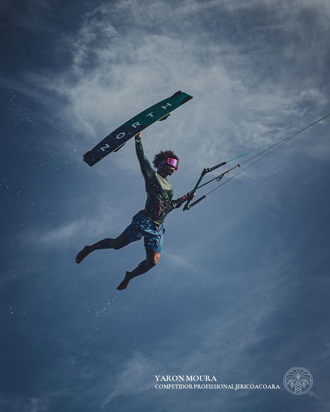 A temporada de ventos chegou e com ela nossos atletas locais ja estão aproveitando os ventos constantes que sopram de julho a janeiro em toda Rota das Emoçoes.
The windy season has arrived and with it our local athletes are already taking advantage of the constant winds that blow from July to January, throughout Route of Emotion.
📸 @yaron_moura
#kitesurf #traveladventure #luxurylifestyle #travelexperience #jericoacoara