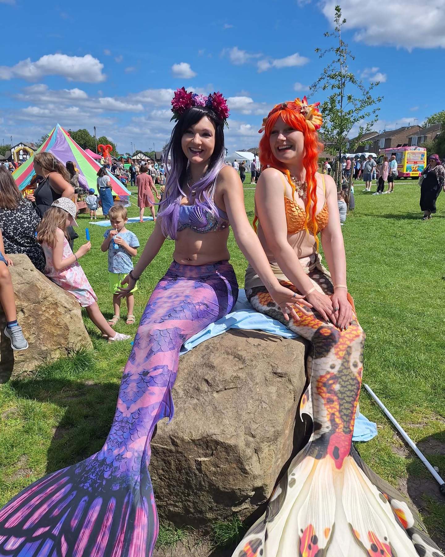 There’s nothing quite like the sunshine to accompany a mertastic appearance at a festival! It’s just the perfect way to round it off! 🧜♀️
Two our amazing mermaids were at the Love Farsley festival last weekend and we’ve got many more booked in this summer too!
If you’d like our mermaids to make an appearance at your festival or event this coming Summer or beyond, email us via events@hireamermaid.co.uk
#mermaidentertainer #mermaid #mermaidentertainment #mermaiding #professionalmermaid #mermaidsofinstagram #hireamermaid #mermaidsarereal #mermaidlife #realmermaid #reallifemermaid #mermaidmagic #mermaids #everythingmermaid #mermaidevents #nycmermaid #mermaidlanai #mermaidparties #curvymermaid #livemermaid #instamermaid #mermaidsexist #mermaidlessons #siliconetail #poollife #mernationmermaid
