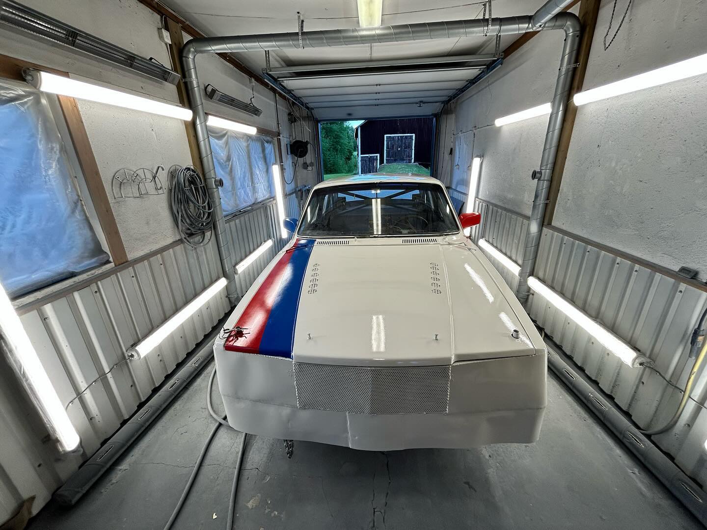 🤩Lotteribilen till Vännäsdagarna-Racet är klar i lackboxen 🤩
Nu ska bara sponsorerna på och de nya sulorna på 😍
Torsdag 4/7 vid midnatt stänger vi anmälan. Ni hittar den här:
https://www.raceoffice.se/Tavlingar/Inbjudan/456
