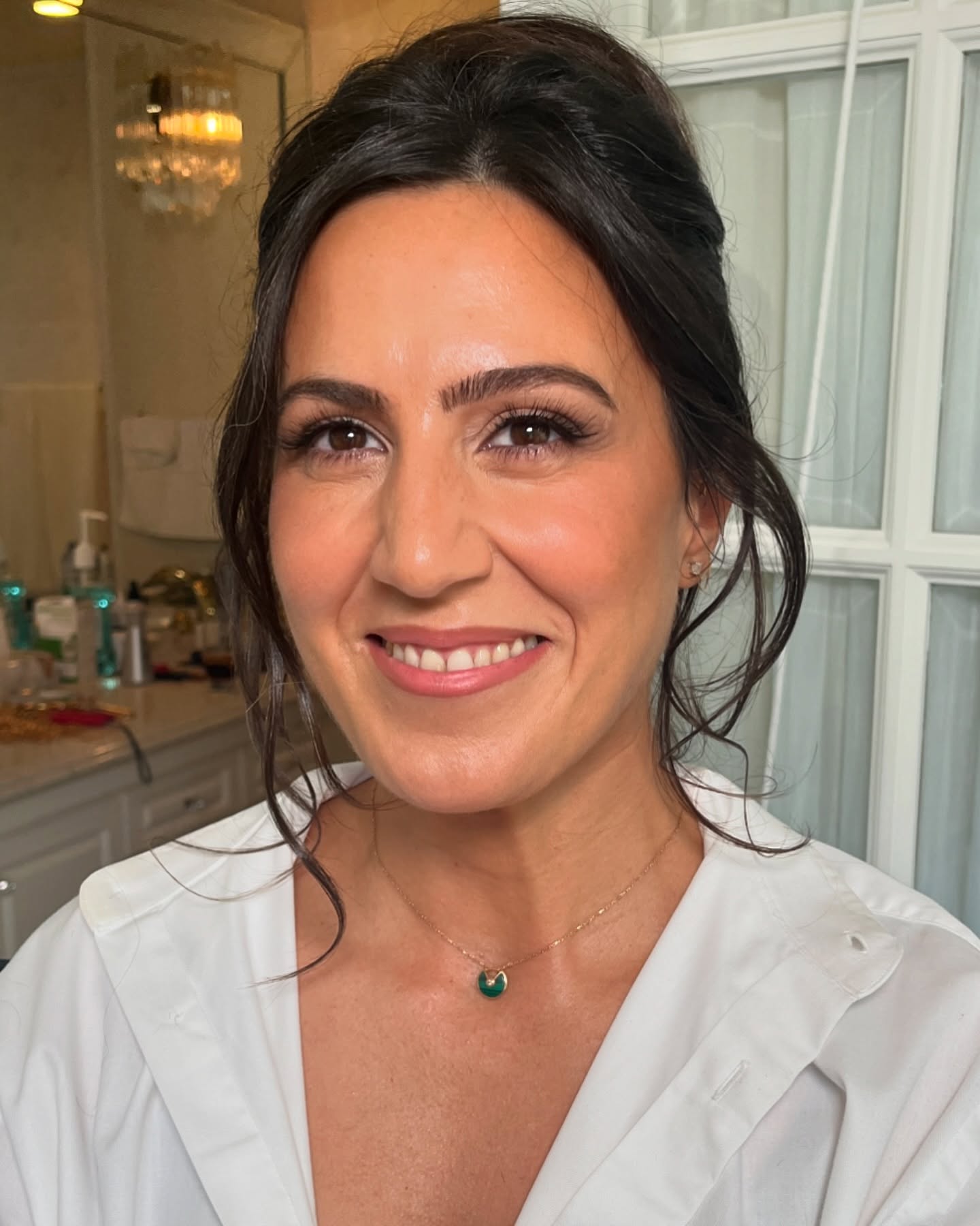 ✨JOSEPHINE
Requested a super soft, blown out, barely-there smokey eye.✨
Makeup by yours truly
I did a medium coverage, neutral tones with fluffy lashes :)
2024 Booking inquiries: ⤵️
www.beyoutifiedglam.com
#torontomakeupartist #softglam
◇◇◇◇◇◇◇
#mobilemakeupartist #hairstylist #crueltyfreebeauty #engagement #bridalinspo #mua #beauty #photoshoot #hairstyling #weddingmakeup #torontowedding #bridesmaidmakeup #makeupreel #commercialmakeup #makeuplook #bridalmakeup #bridalmakeupartist #gtamakeupartist #etobicoke #mississaugamakeupartist #oakvillemakeupartist #durhammakeupartist
#torontobride #bridalhair