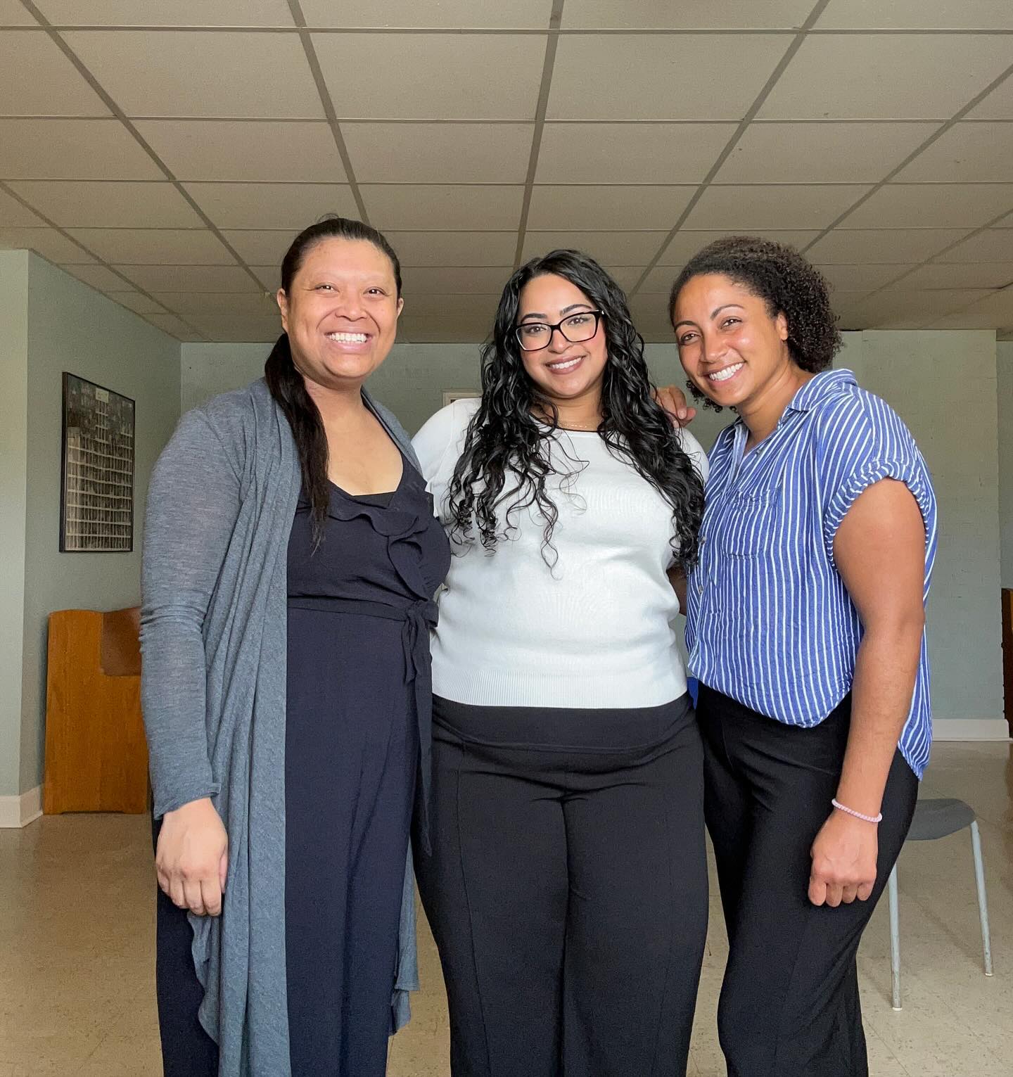 ABA 🤝🏾Psychotherapy
They say it takes a village 🩵 and we are so fortunate to have Sabrina Khandai (@skresiliencecentre ) to be part of our village 🌎
For the 2nd year in a row, Sabrina has facilitated a group session for our client’s siblings. We know that siblings play such an important role in our client’s wellbeing - they are often an extra helper at home, an extra friend or support at school, and are often asked to help and take on more responsibility given their sibling’s needs.
We want to make sure that they feel supported in their unique role, and that they are able to grow their own village and connect with other siblings who are going through similar experiences. Sabrina’s group provides a safe space to share how you’re feeling, learn more about autism and their siblings needs, and to leave with creative emotional regulation outlets and coping strategies.