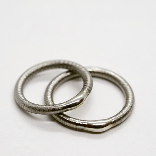 ring | stainless steel | silver
a camara classic
camara.nafplio.greece
#camaraworkshop #jewelrystore
#camara #nafplio #jewelry
#designjewelry #handmadejewelry
#unique #silvergold #stainless #steel