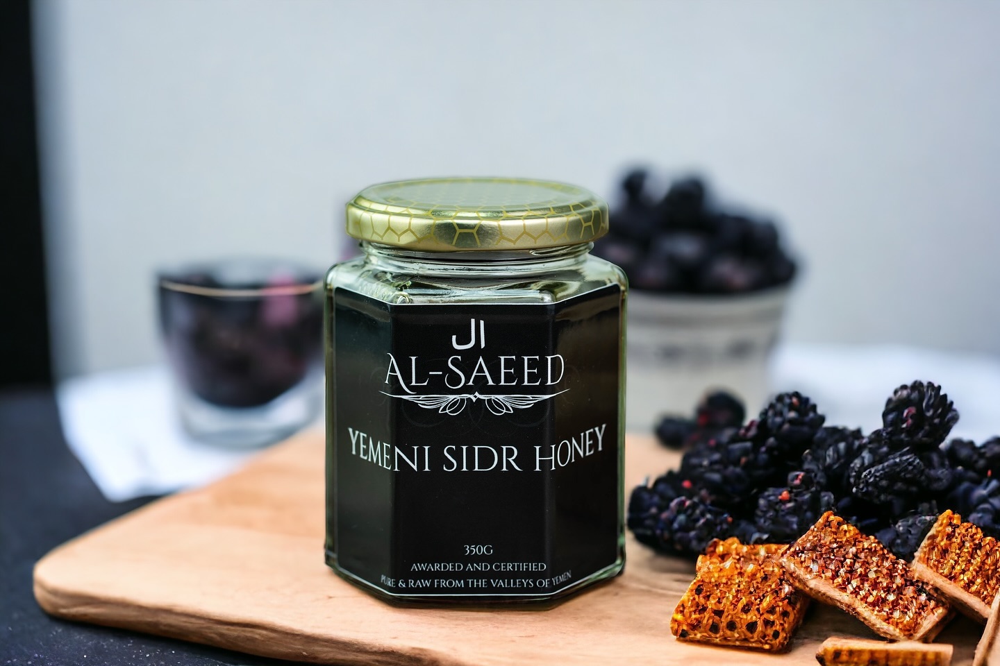 Unlocking the incredible health perks of Yemeni Sidr Honey through rigorous scientific exploration! Years of experience in the honey industry of Yemen brings you the pure and potent Sidr honey šÆš
.
.
.
.
.
#alsaeedco #honey #yemenisidrhoney #instagood #healthy #likesforlike #workout #preworkout #fyp #fypć·