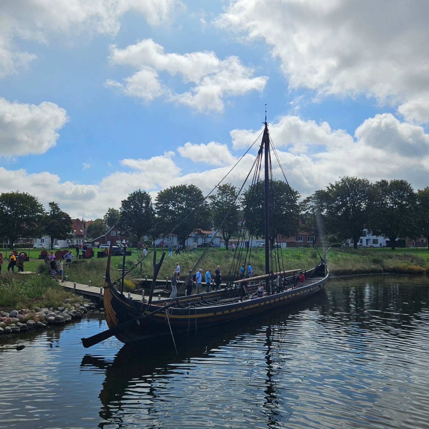 Dreamy Denmark 🇩🇰
There's something special about a country that has it all! Check out our newest blog post for ideas to include on YOUR most epic trip through Denmark.
✔️ Great food, wine, & beer
✔️ Historic museums and sites
✔️ Hiking through troll forests and heather fields
✔️ Constellation viewing
✔️ Amusement park rides
✔️ Blue water and sandy beaches
✔️ The most delicious pastries
.
.
.
.
#traveltheworld #twogirlsgetaway #girlslovetravel