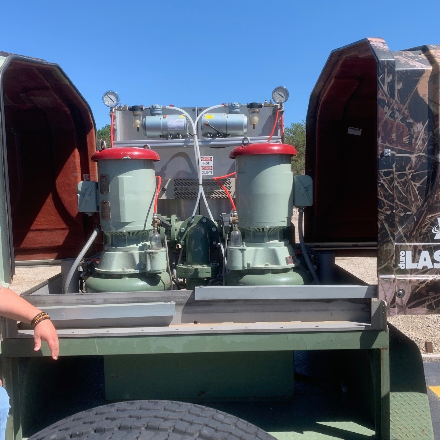 While in Kansas City visiting Smith and Loveless, we got to see their above ground pump station. Converting from submersible pumps to above ground extends the lives of pumps by 3-5x, while making adjusting and maintaining the pump more accessible.
#pumps