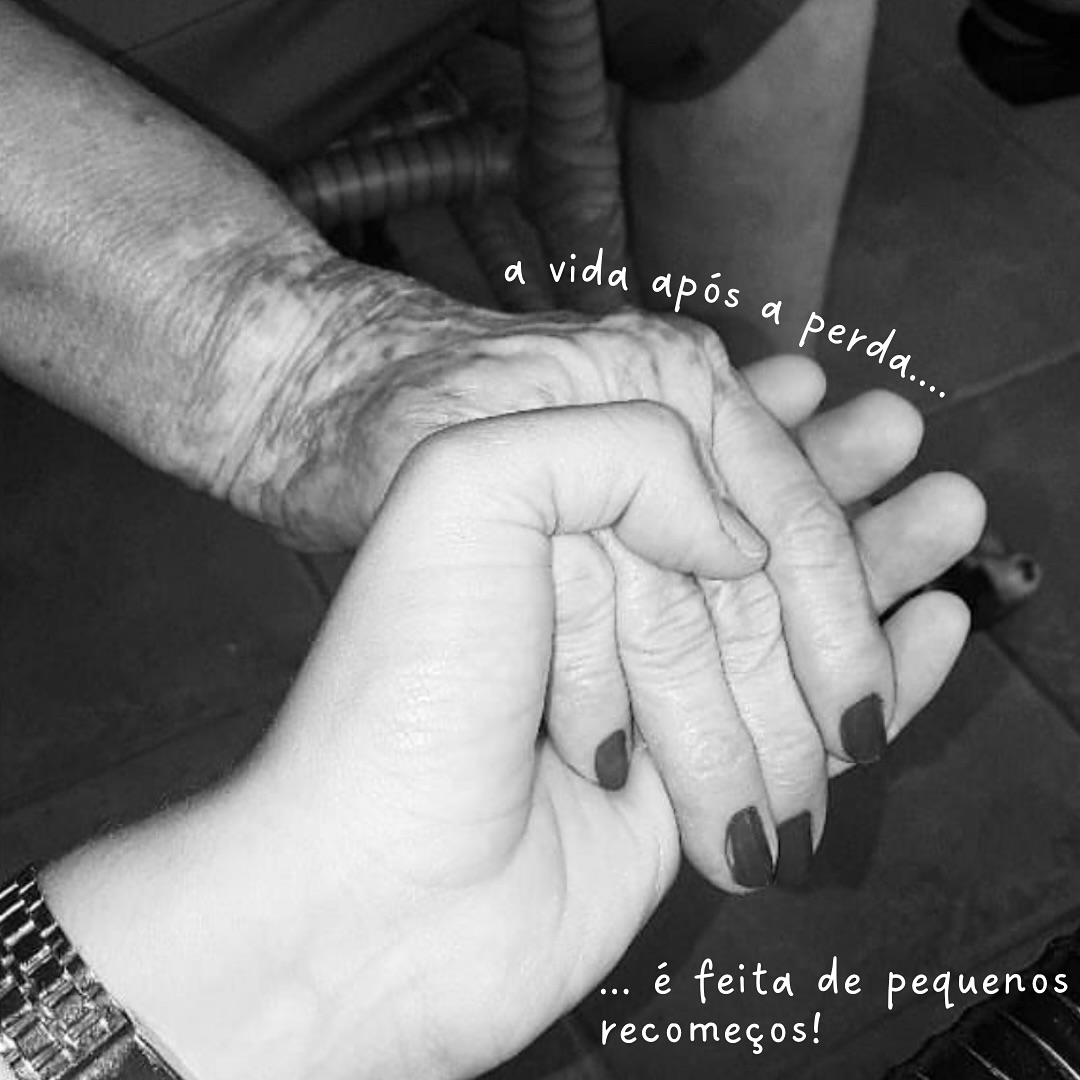 Há diversos momentos em que somos confrontados pela inevitabilidade da perda. É como se um pedaço de nós se desprendesse, deixando um vazio... No entanto, é nesse silêncio que podemos descobrir os pequenos recomeços.
A vida após a perda não é um ponto final, mas sim uma junção de recomeços delicados. Cada passo adiante, por menor que seja, é sinônimo de reconstrução, com novos propósitos e significados.
É através do luto que se tem a capacidade de se reconstruir e reinventar-se.
Mesmo após a perda, há sempre espaço para novos horizontes.
#psico #psicologia #perda #luto #medo #psicoterapia #cuidadospessoais #cuidadospaliativos