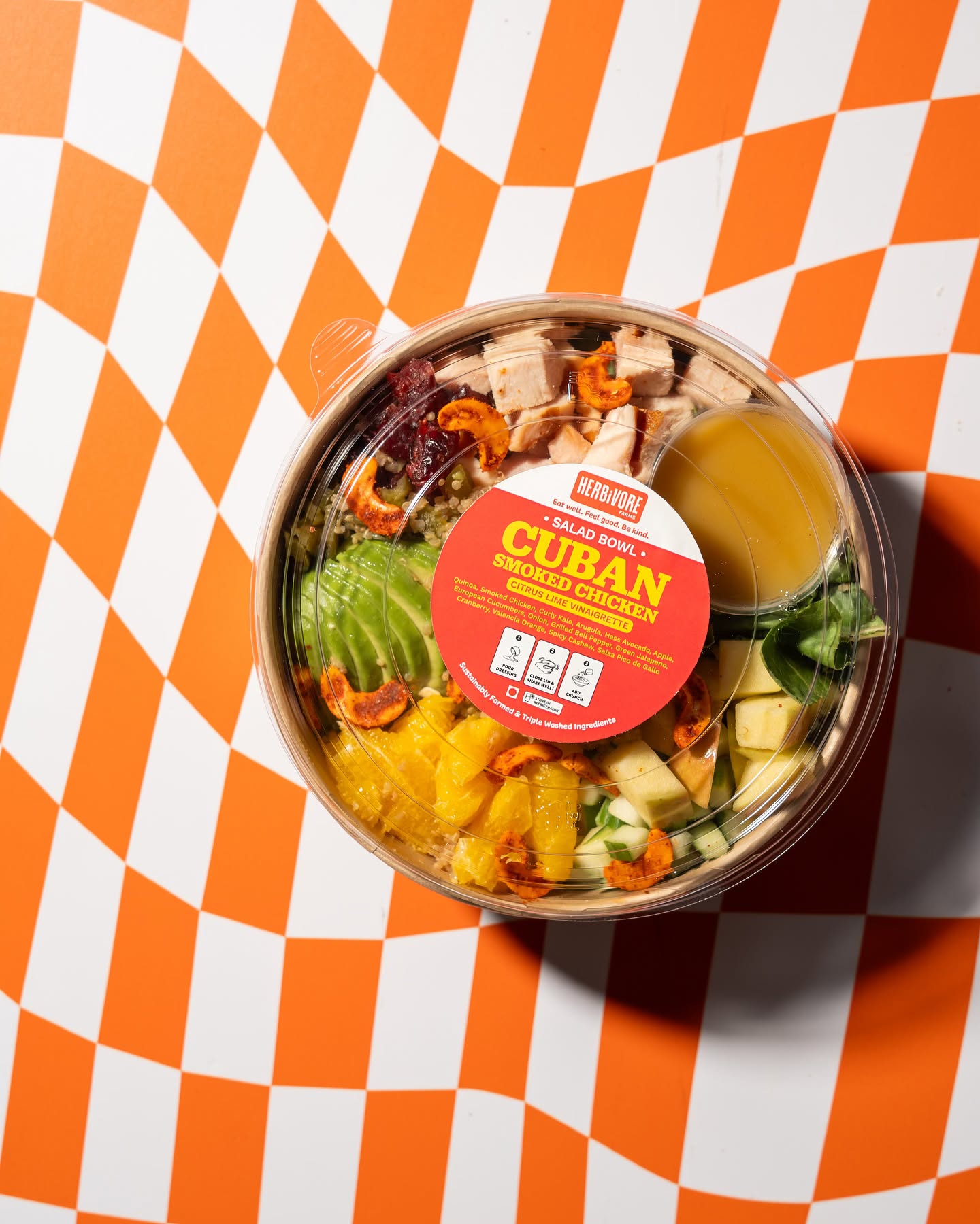 Do you like fruit in your salad? If yes then this one’s for you! ❤️🍏🍊