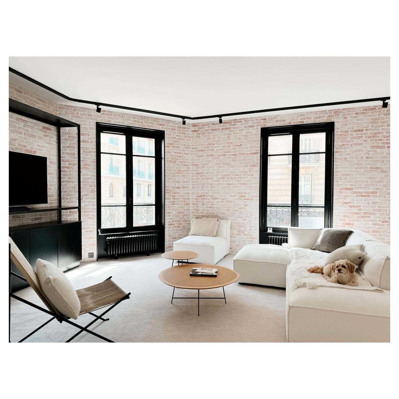 Loft : #livingroom #homedecor #homemade #decoration #decoration #homedecoration
#homestyle #DesignInterieur #DecorationInterieur
#DecoDesign #InteriorDesign #ModernDesign #StyleDeVie #InspirationDeco #ArchitectureInterieur #DesignTrends #MaisonChic #RenovationInterieur #DecoAddict #EspaceDeVie #DesignMinimaliste #DesignContemporain #MobilierDesign #DesignInnovation #ProjetDeco #DecorateurInterieur