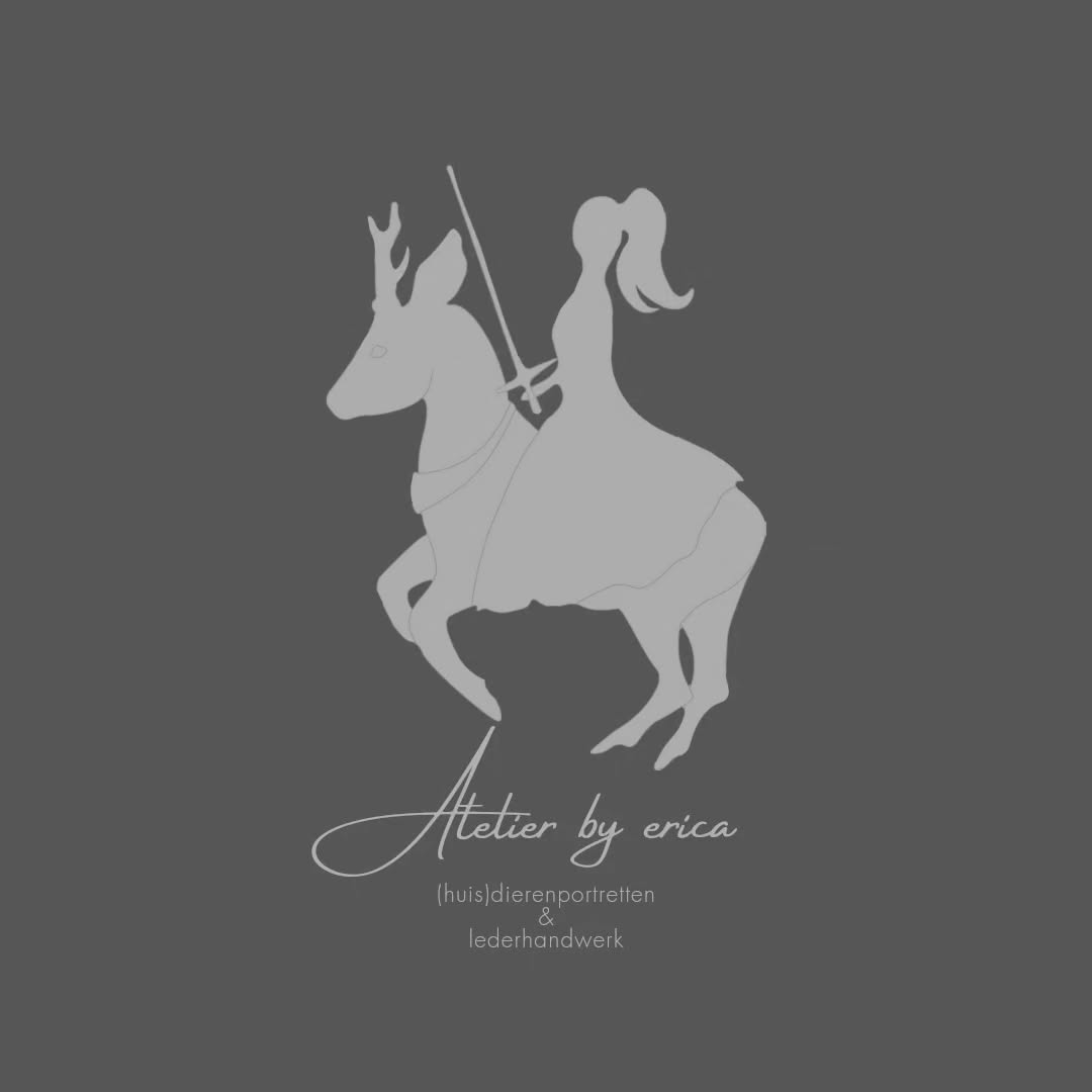Hallo daar 👋🏻
Welkom bij Atelier by Erica!
Ben je op zoek naar een uniek en handgemaakt item?
Een prachtige grafiettekening van je favoriete viervoeter? Of net een fijn en origineel leder ontwerp? Dan ben je bij mij aan het juiste adres! Met oog voor detail en respect voor het materiaal geef ik jouw idee vorm.
Ik kijk er alvast naar uit jou ook te ontmoeten!
Groetjes Erica
www.atelierbyerica.com
#atelierbyerica #handmade #localartist
