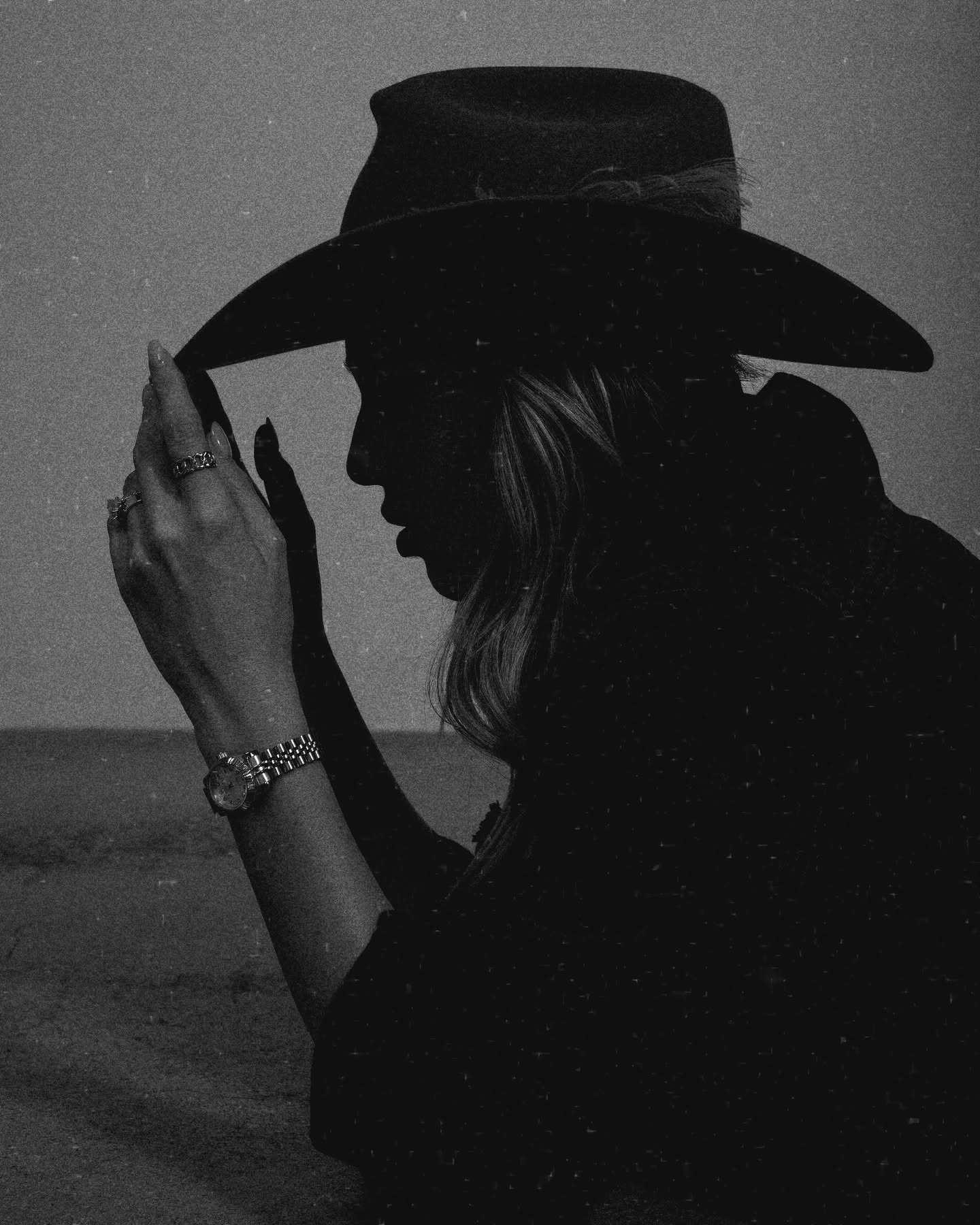 Third-generation Arizonan keeping my nose to the grindstone. Proud of where I come from and focused on where I’m going. 🌵✨