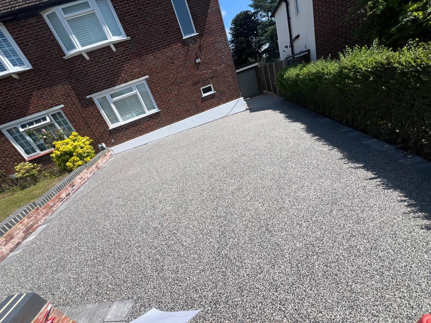 Resin bound (Ebony and Ivory)