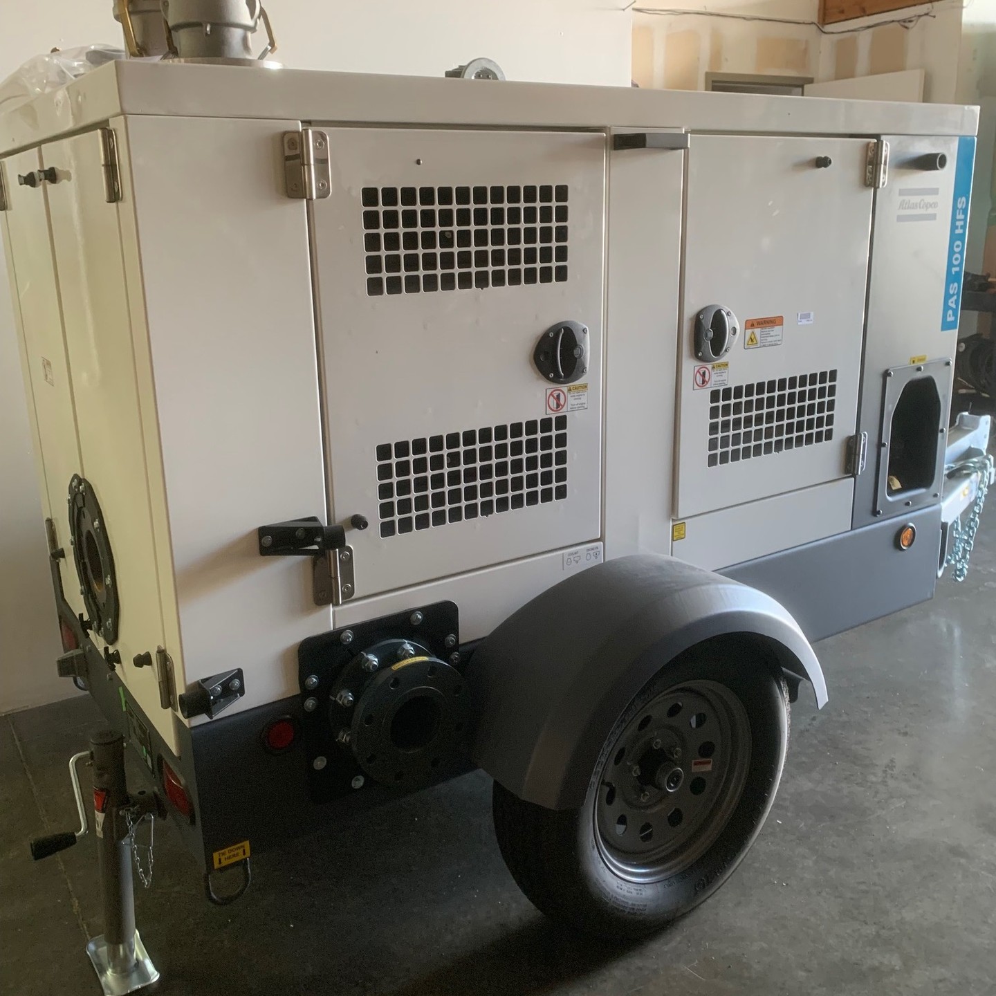 This Atlas Copco Trailer pump was miss-sized for an application and is no longer needed. It is available to be bought - brand new. This pump’s applications include pumping high viscosity fluids, dewatering, and lift station bypass. It can also be used as a temporary replacement when repairs are being done.