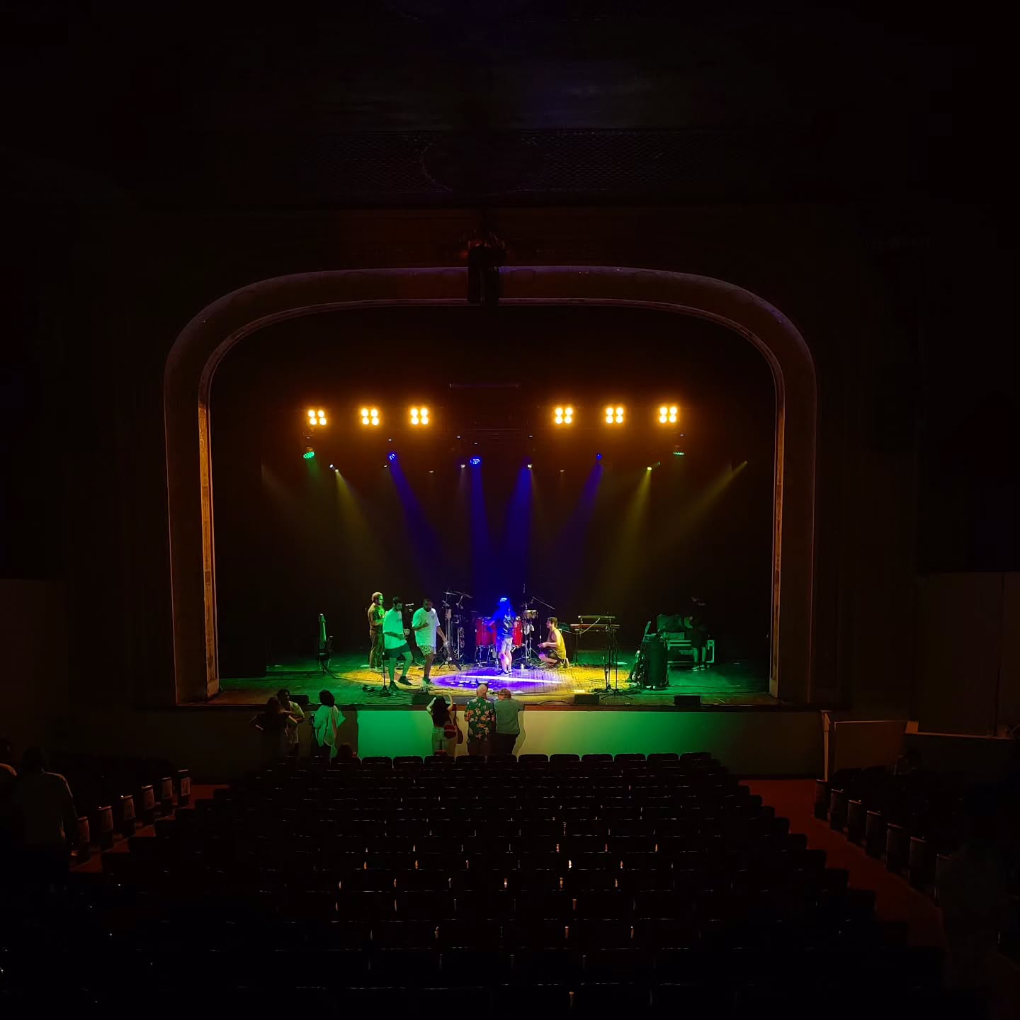 Lighting Designer for @gilsonsoficial at @williamscenternj
Anybody ever made a 🇧🇷 preset button? Fun button to press amongst a crowd.