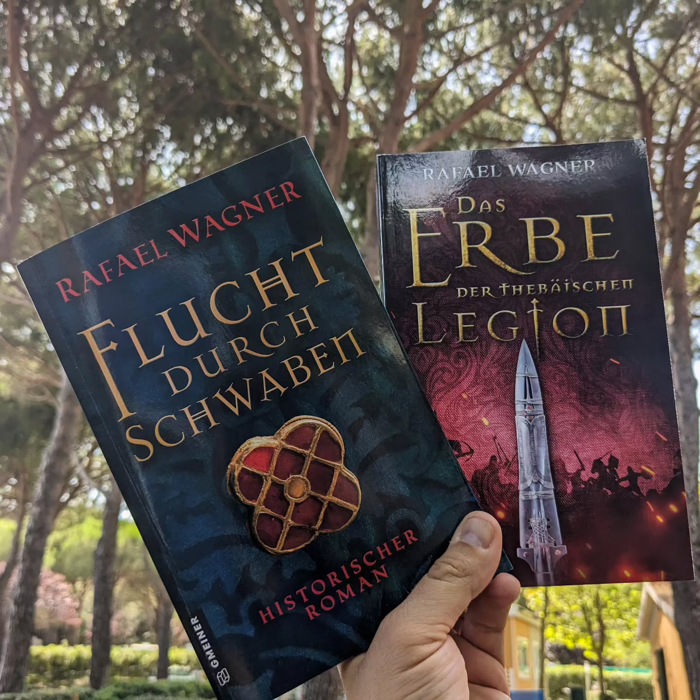 Marcus von Arbona dieses Mal unter Pinien in der Toskana 😊 Und bald schon ist die Trilogie vollzählig. Am 27. August erscheint Band 3! 🎉 Ich kann es kaum erwarten, euch das wunderschöne Buchcover von Renee @cover.and.art zu zeigen!
www.rafael-wagner.ch
#marcusvonarbona #arbon #arborfelix #bodensee #schwaben #ostschweiz #sanktgallen #thurgau #mittelalter #frühmittelalter #historischeromane #historischerroman #autorenaufinstagram #bookstagramswitzerland