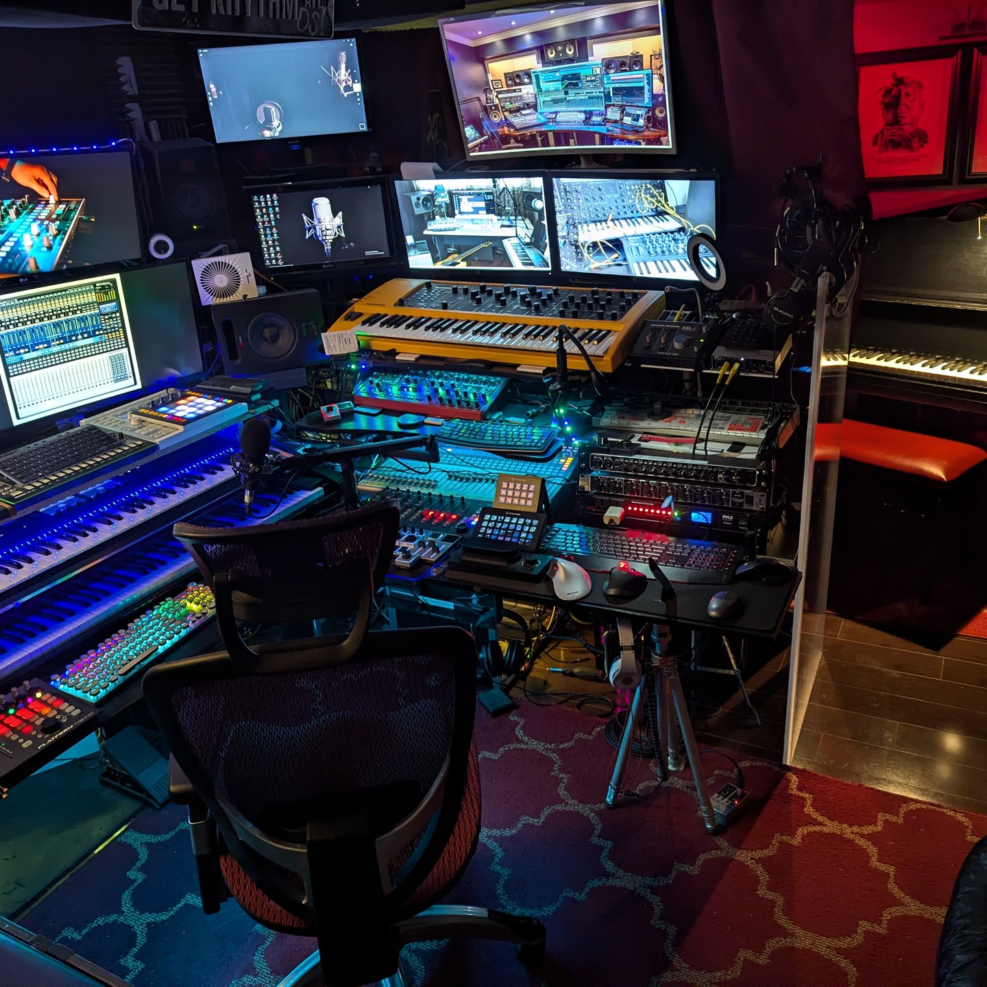 Join the #dreamstorealitytalentshow for a chance to have your music produced in #thehomestudio by @tonytosti_composer