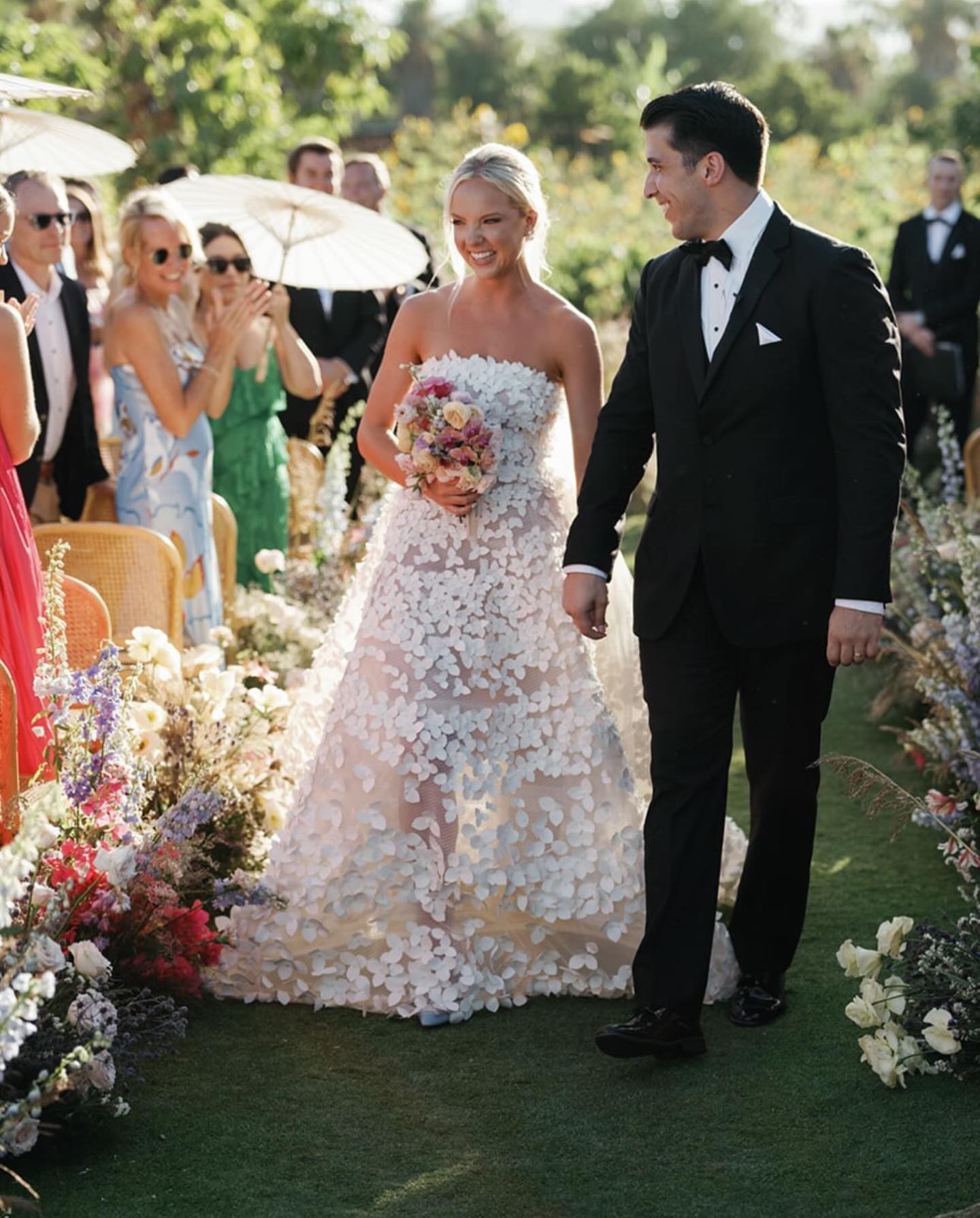 @megankayphotography just being the most beautiful bride ever 💁🏻♂️ Truly. Not over this! Thank you Megan and @alexakayevents again and again for this wonderful experience. 💕💕💕
📸 @meghanbaskin