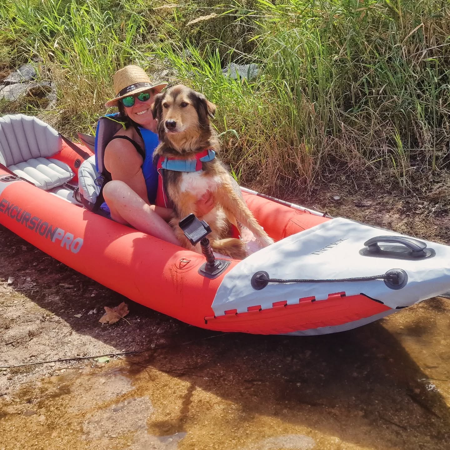 Oh-oh, hier mit dir
Das ist der beste Ort der Welt
Oh-oh, hier mit dir
Das ist die beste Zeit der Welt đđ