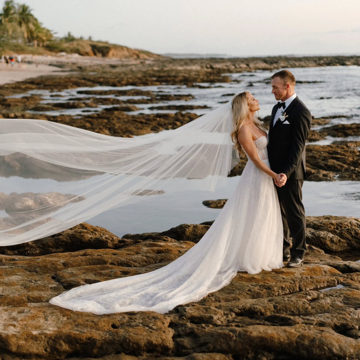 We had so much fun at this wedding. Lauren and Mike were full of life and such a gorgeous couple.
@rawshoots photo credit. An amazing pic!
#beachweddings #beachwedding #beachweddingstyle #haciendapinilla #tamarindoweddings #tamarindobeachwedding #tamarindoweddings #weddingplanning #weddingphotography #weddingplanningcostarica #weddingphoto #costaricaweddingdestination #costaricawedding #costaricabeachwedding