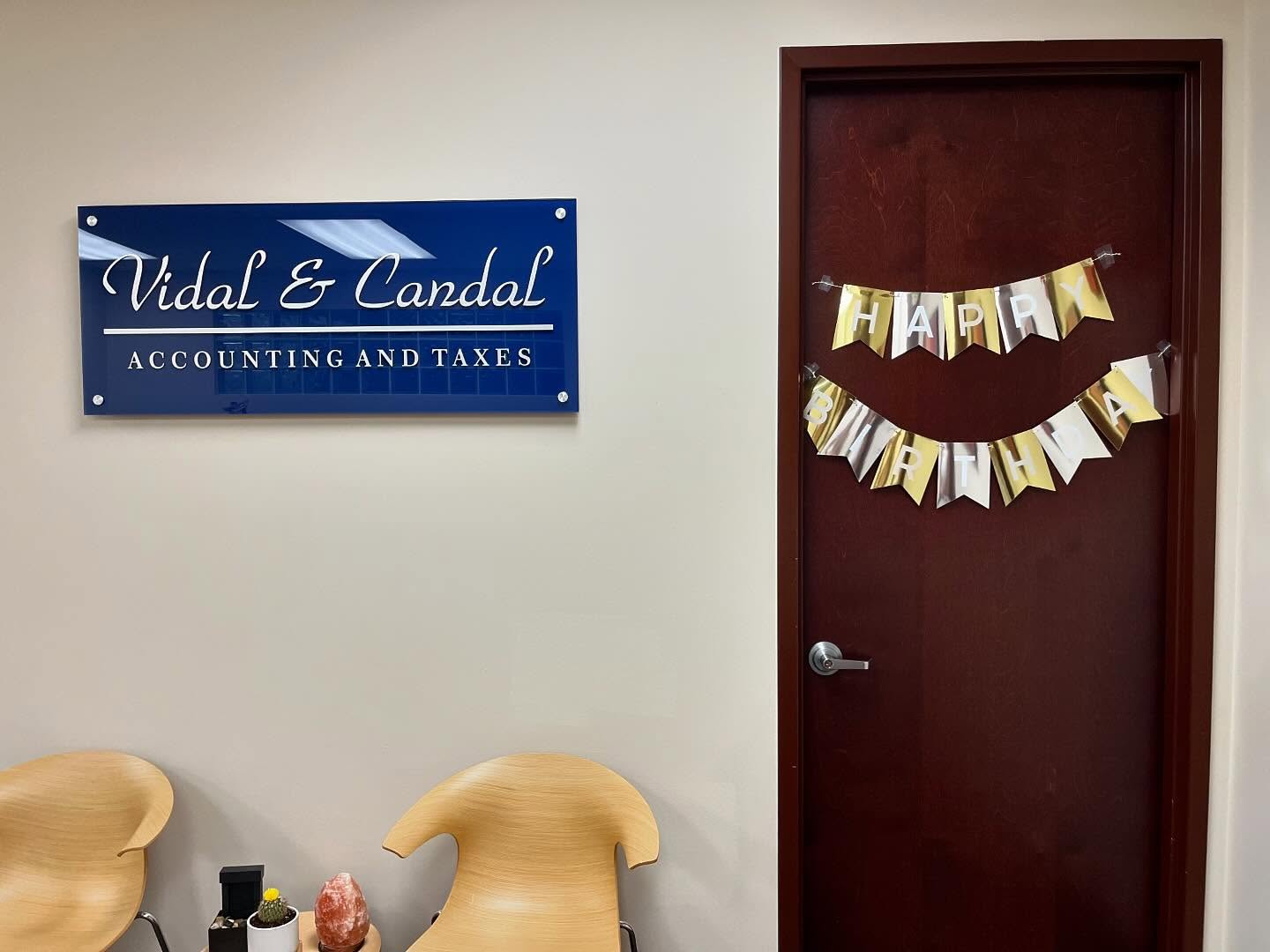 Vidal & Candal wishes an amazing Birthday to Mr Jesus Candal one of it’s founder. #bestwishes 🎂