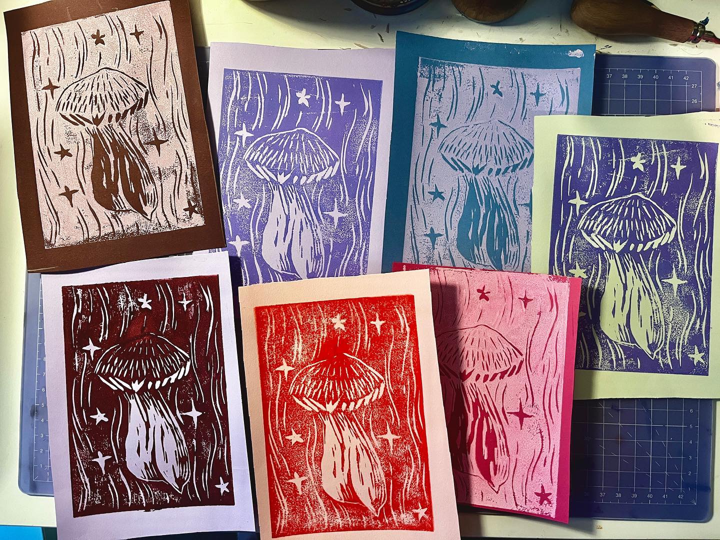 Magical Mushrooms (not those kind) lino prints
Now available on my etsy, link in bio
#art #lino #linocut #linoprint #linoprinting #etsyshop #etsy #mushroom #mushroompainting #mushroomprint #mushroomillustration