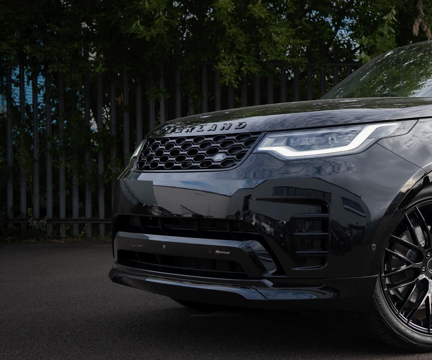 Ultimate Commercial.
Our full conversion…
#landrover #landroverdiscovery #landroverdefender #commercialvehicle #upholstery #carinstagram #landroverowners #landroverphotoalbum #leatherupholstery #vehicleseating #carseating