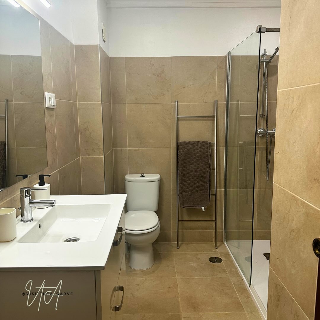 Take a look at our newly renovated beachside bathroom! 🛁✨ Can’t wait to share the before and afters with you. Stay tuned for more glimpses of our coastal oasis, just steps from the sea. 🌊
•
•
#AlgarveEscape #BeachsideBliss #RenovationReveal