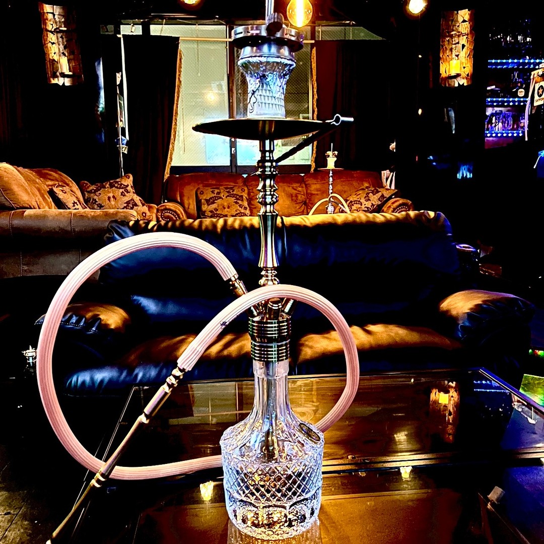 Kings Shisha Lounge Ginza です
毎日17:00-5:00で営業しております!!
お近くに来られた方は是非お立ち寄りください!!
☎︎03-5962-8056
〒104-0061
東京都中央区銀座7-4-6 ACN銀座7ビルディング10階
シーシャバー #シーシャカフェ= #シーシャラウンジ #新橋 #東京シーシャ #カフェ #バー #ラウンジ #パーティー #お誕生日会 #お酒 #飲み #カクテル #アルファカ #アルファーヘル #アフザル #ジーニー #水たばこ#水タバコ #試煙会 #シーシャ好きと繋がりたい #貸切 #貸切パーティー #kingsshishalounge #hookah #shishabar #tokyo #ginza #shisha #dschinni