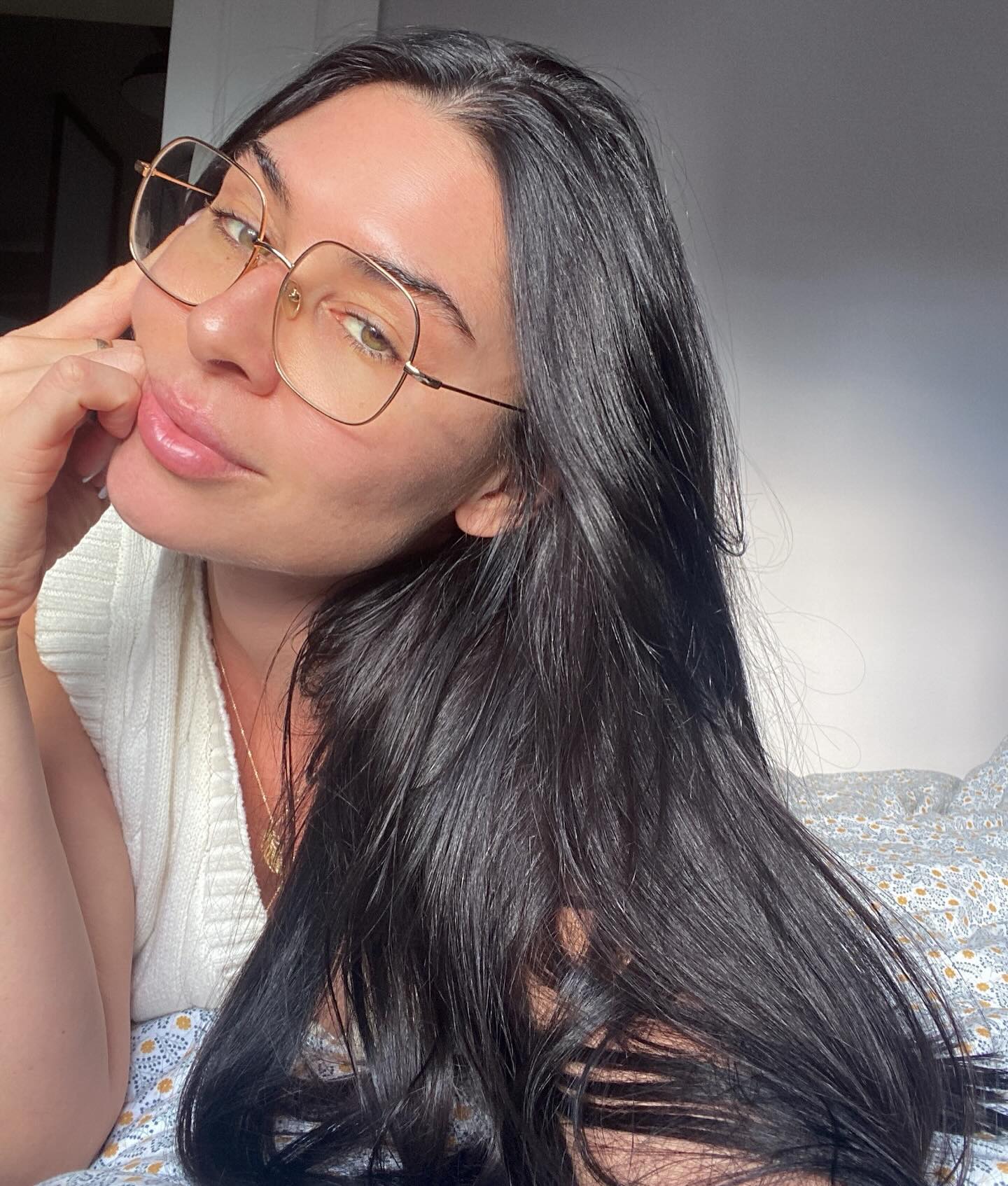 Recapping #summer2024, part 1. So much light and life in my favorite city 🇫🇷 For everything I share, there are multitudes that I don’t share; precious moments of presence that enrich the very experience of living. I hope you all also have these moments where no photos are taken, no places are tagged, no caption is workshopped, time isn’t paid any attention, and you get to be wholly in the moments of your life that matter most. 💌