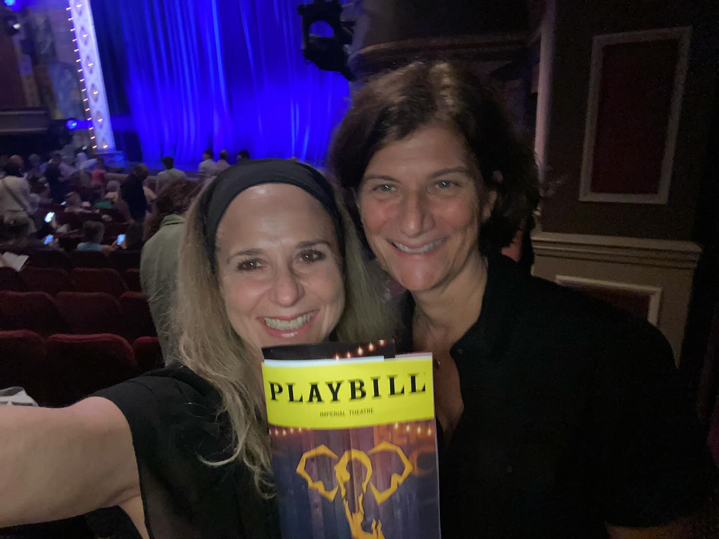 Happy to have time in the Presence of this amazing Woman!! 🎭 The puppetry was soooooo fantastic!!
@anactorslife_