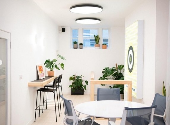 Did you wake up this morning and wish you worked somewhere else? Nows your chance! We’re looking to add a Sales Director, IT Manager, and Account Executive to our growing team. If sharing one of Dublin’s slickest office spaces with a vibrant team and two friendly dogs sounds like you, or someone you know, we’d love to hear from you!
Follow the link in our bio to find out more and apply⚡️