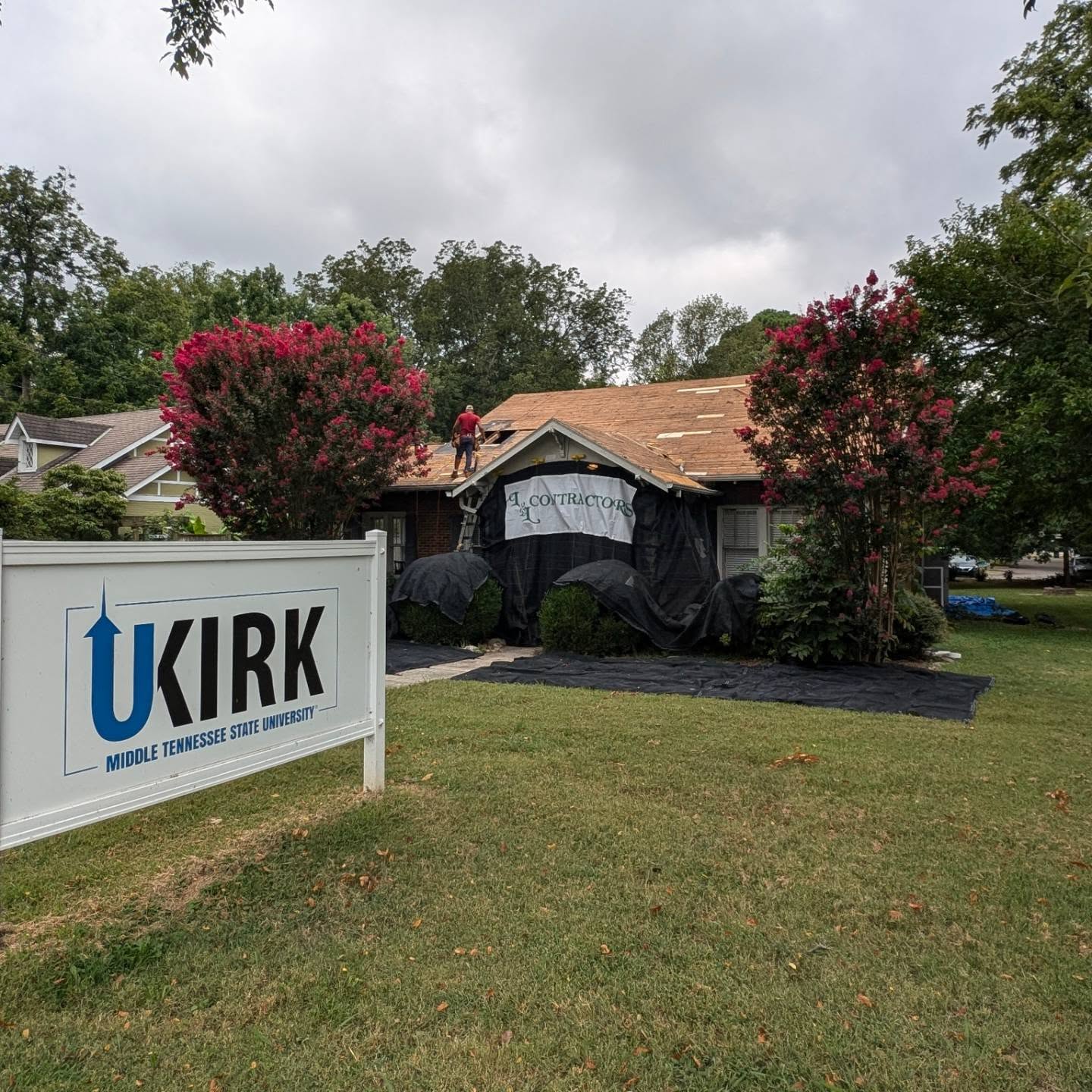 We're excited to announce that a major renovation project at UKirk is officially underway! While we understand that this project is less than ideal timing with the start of a new semester at MTSU, we're confident that it will have minimal impact on our programming. The project should wrap up after the first week of class.
This much-needed renovation includes a complete roof replacement, new siding, and replacing most of the exterior wood with hardy board, wrap, or PVC. We'll also be installing new windows and a front door. These improvements will not only make the UKirk House look great but also ensure its longevity for years to come.
We look forward to sharing more updates as the project unfolds!