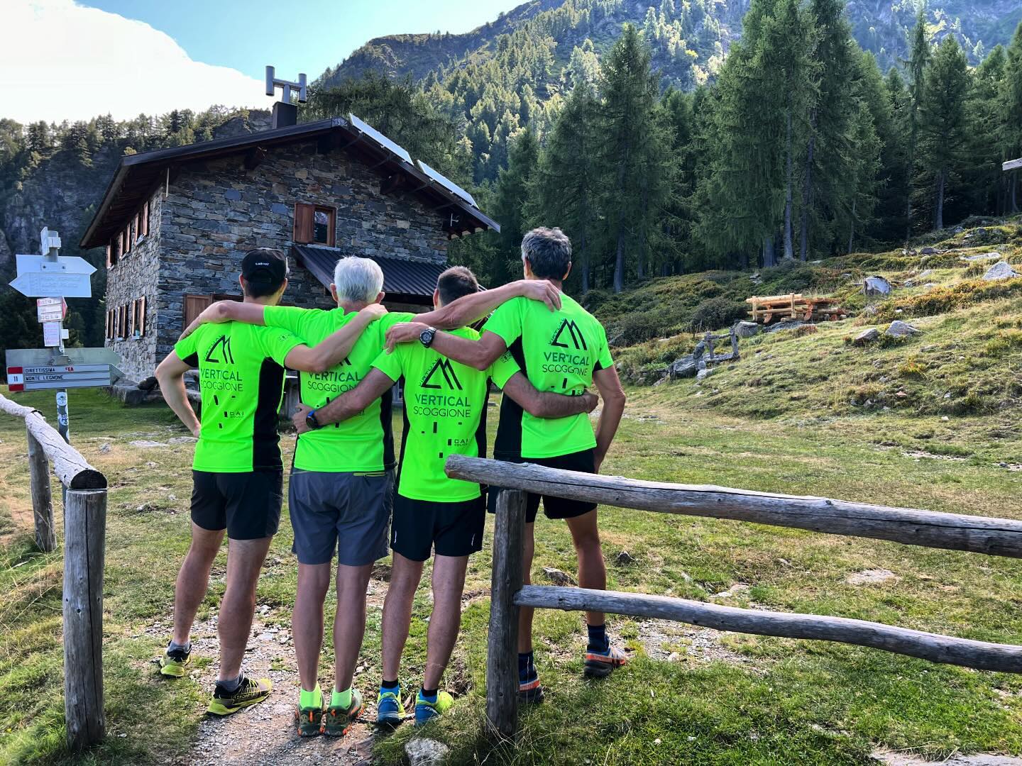 L’unione fa la forza 💪🏼
Noi siamo pronti, e voi? 🏃🏼♀️🏃🏼♂️
#verticalscoggione2024☀️
https://www.caicolico.it