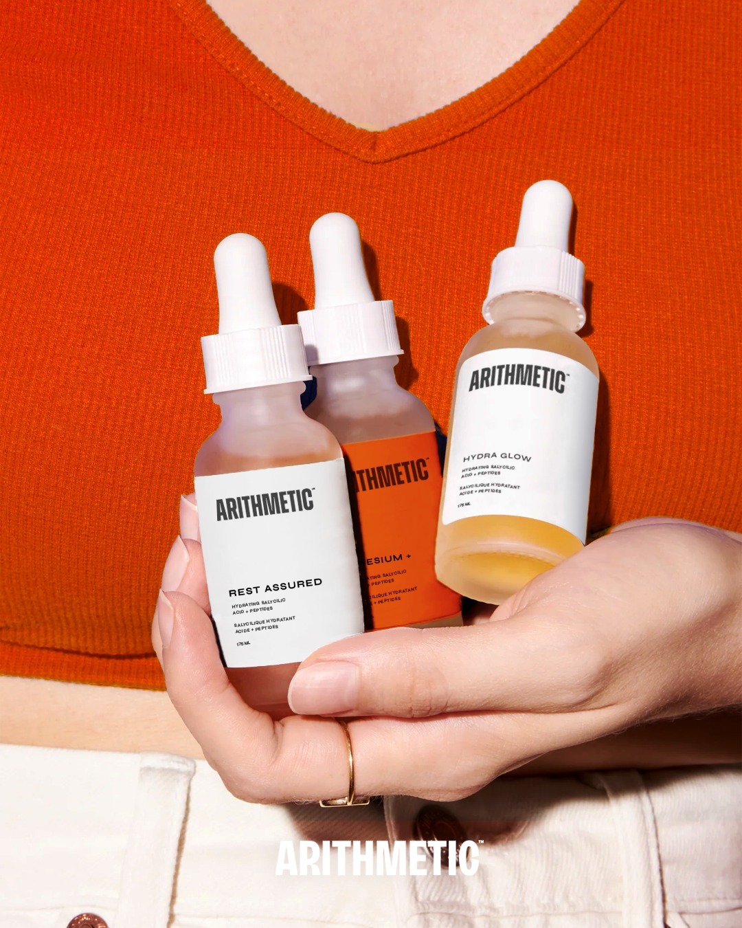 Arithmetic packaging!🔸
A couple of Arithmetic goodies coming your way this midweek with some bottles and a little mobile site mockup.
The orange was one of my favourite colours to work with, it works with the monochrome for a pop of personality which drives Arithmetic's strategy.
Swipe through to see and I'd love to know what you think! 😊