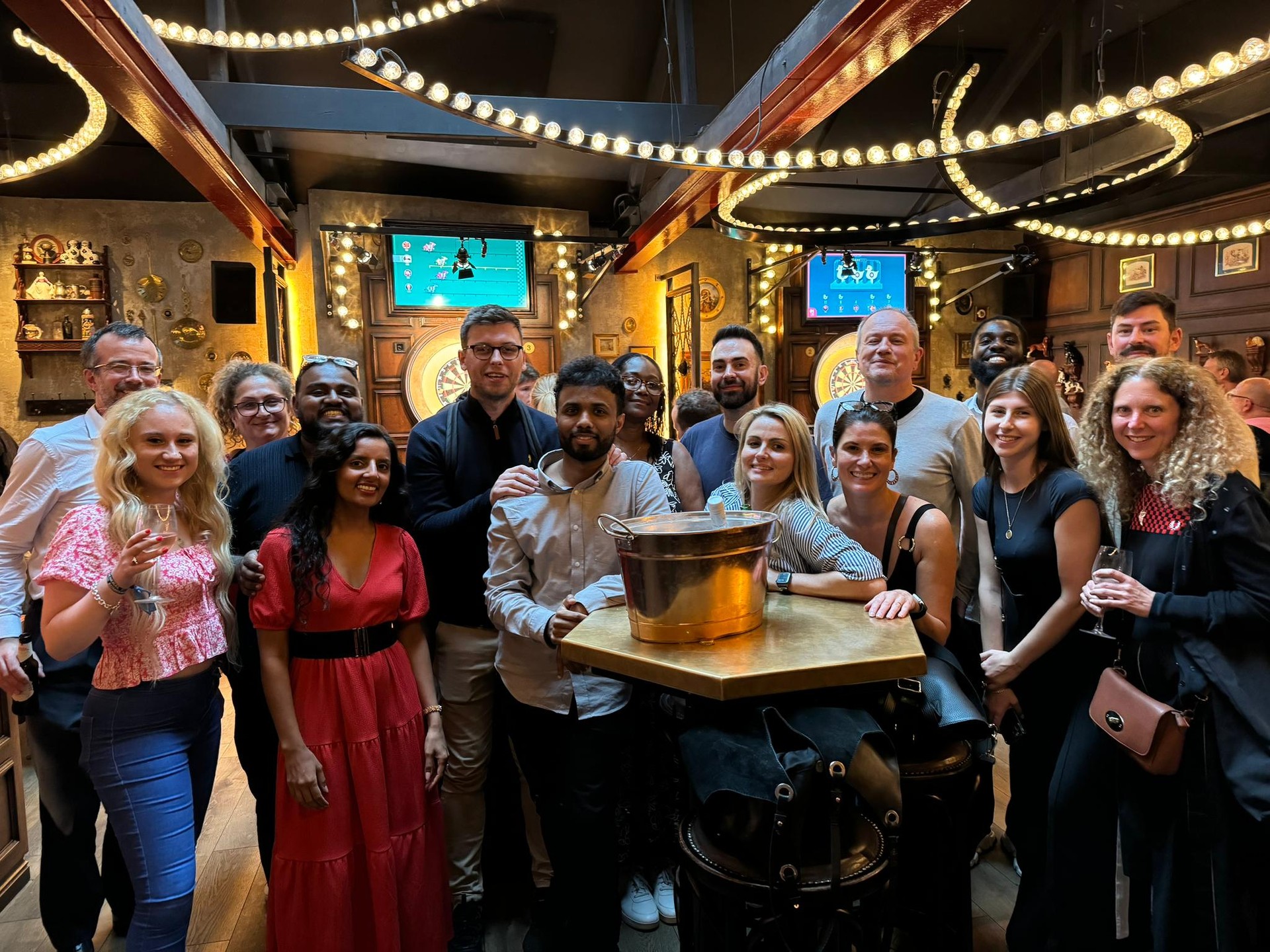 What a fantastic night at Flight Club Islington! We traded in our office chairs for dartboards and drinks for a brilliant evening of fun, team bonding and friendly competition šÆ