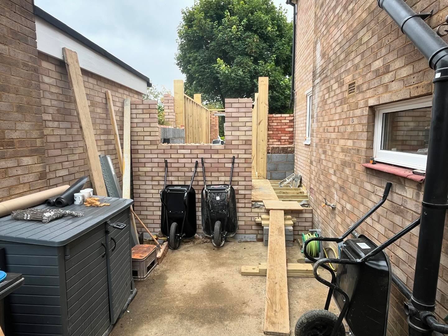 New extension and old garage conversion coming along nicely brickwork and blockwork going up timber walls and extremely large timber posts (250mm x 150mm) installed and bolted down to concrete ready to finish walls and get going in the roof. #alderson #building #woodwork #brickwork #walls #beams #chippy #brickie #bricklayer #carpentry