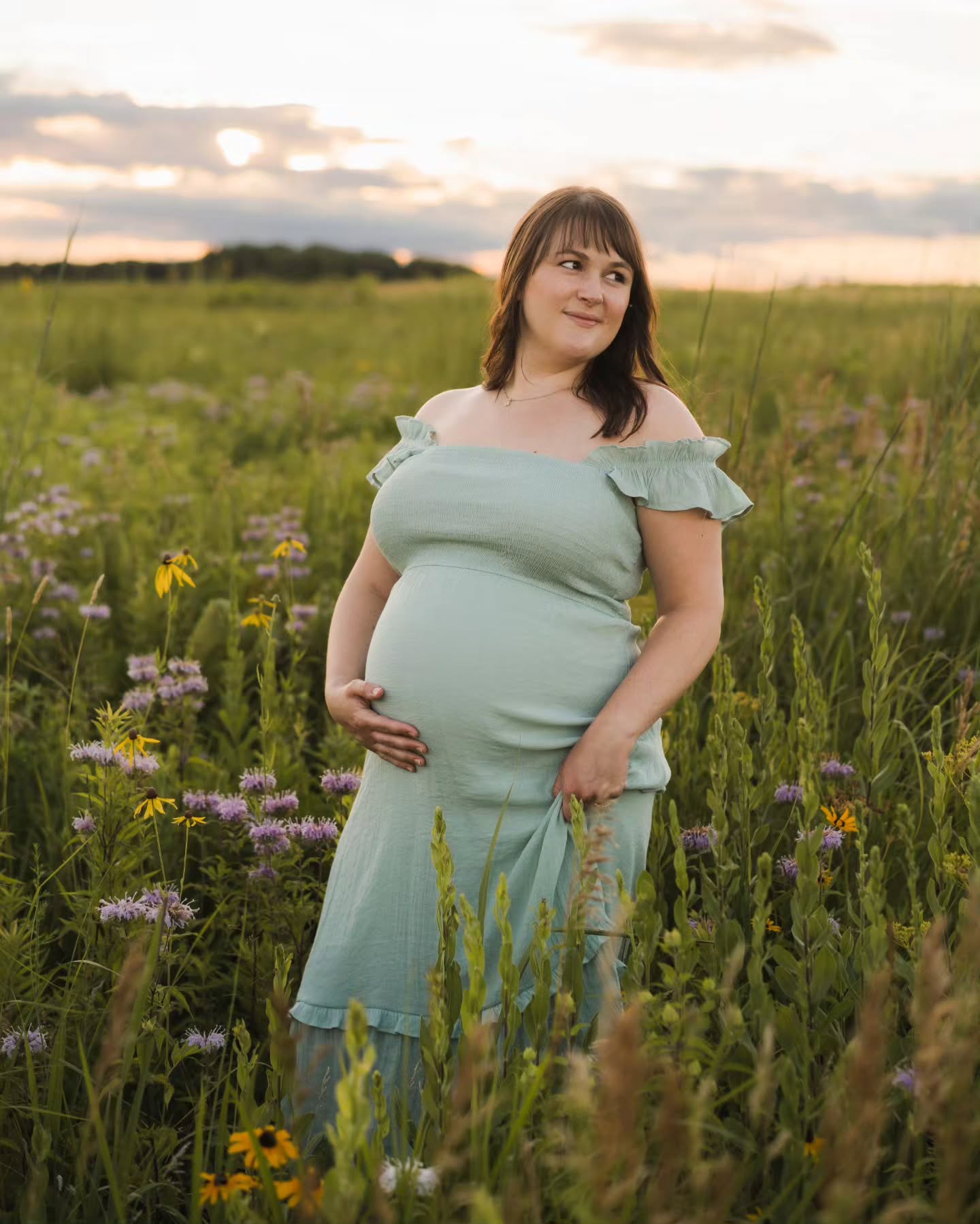 Some of my favorites from this golden hour maternity session with Natalie & Cole.
#maternitysession #goldenhour #bataviail #portraitphotographer