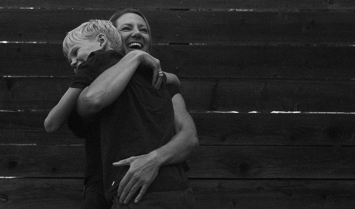 Erin + Layne // The most lovely summer evening roaming the neighborhood w this sweet lil duo. Whatta gift to document the bond btwn this mama and her son. The gentleness, the connection, the joy. And all that love.
Pure goodness these two.