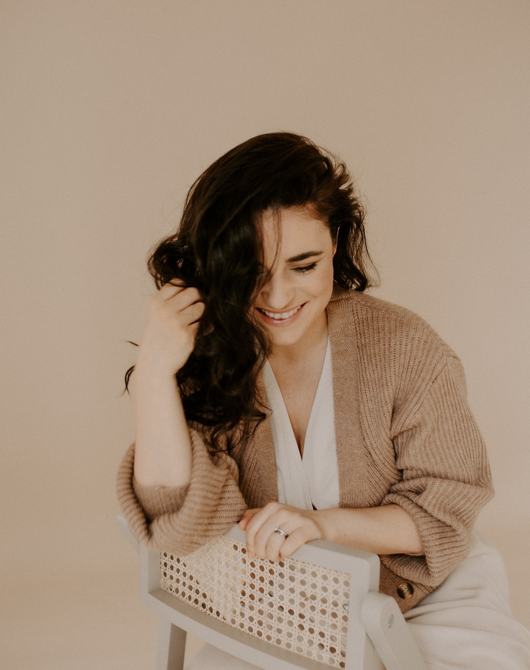 Ganz ich selbst. Ein wunderschönes Branding-Shooting mit meiner lieben Kollegin @momentsbykimfotografie – pur, authentisch, echt. 📸✨
#brandingphotography #fotografinhinterderkamera