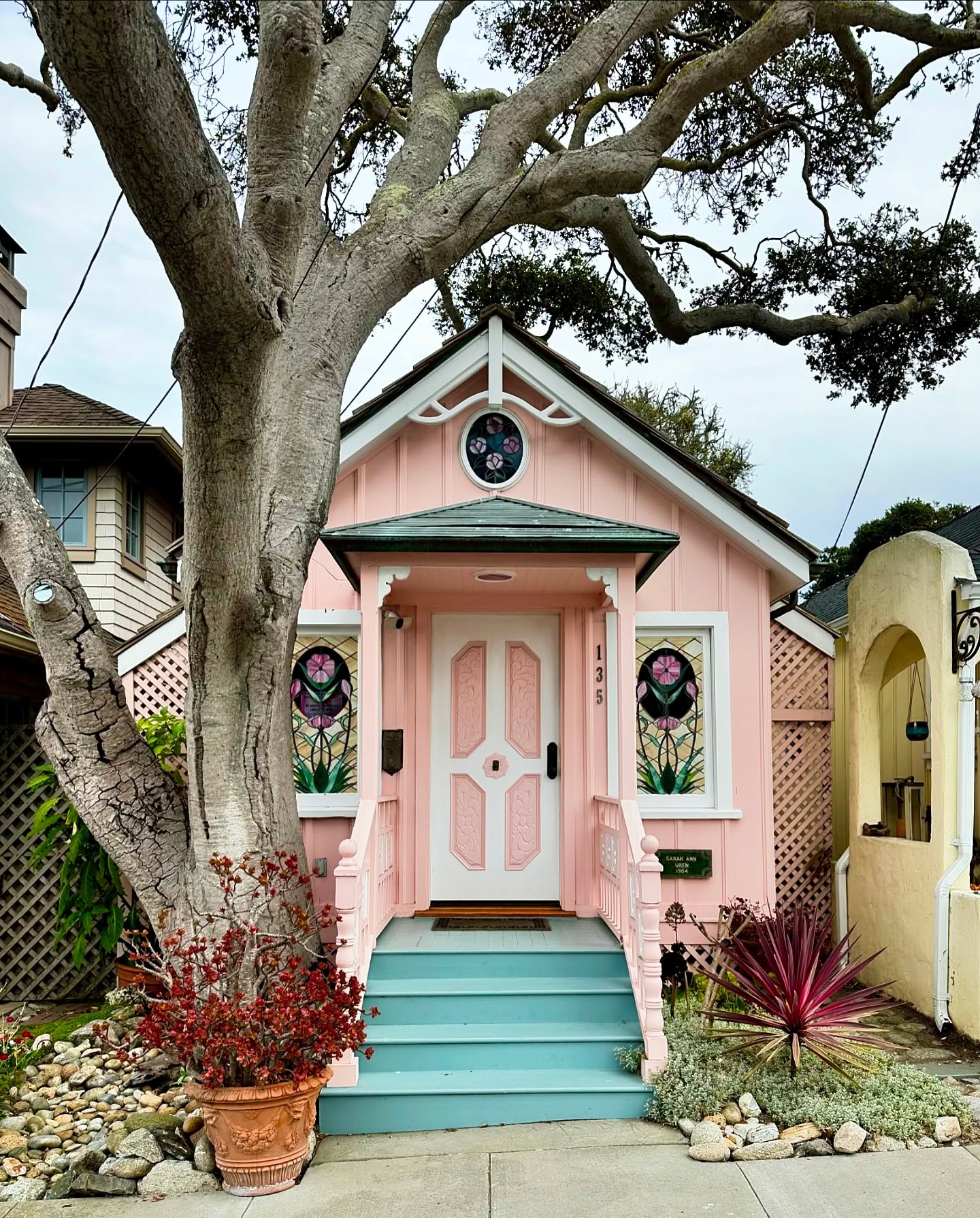 My first week of Walk Every Street PG. I started in the cutesy Retreat neighborhood that borders Monterey and the Bay. We all *gush* over the adorable homes here. And the views and the ocean air! #walkeverystreetPG
Ashley Edge, REALTOR®
DRE# 02205915 | Coldwell Banker Monterey
831-717-7815 | Ashley@ashleyedge.co
ashleyedge.co