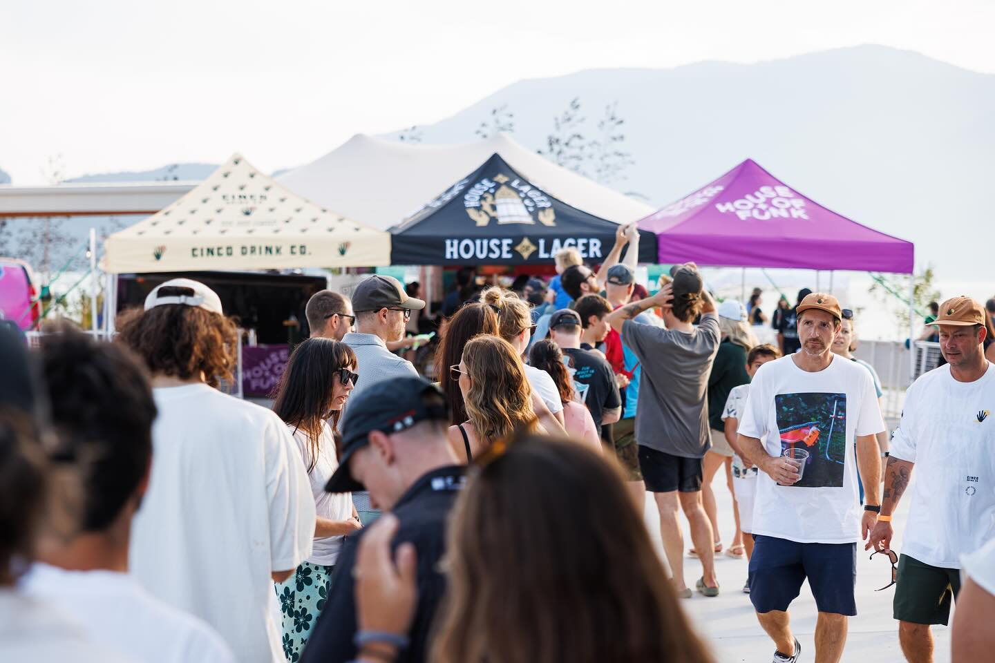 THANK YOU // We had a hell of an amazing time this past weekend at the 4th Annual Sp’akw’us Feather Shakedown. We wanted to extend our gratitude to all of the artists, our amazing team slangin’ the sudsy goods, our food truck friends, @jonnypicture for the killer photography, the beautiful people at @squamishartsfestival and @tidewaterprojects, our extended family and homies with Matthews West @oceanfrontsquamish, and of course the community of Squamish - you showed up and shook down, we appreciate all of you.