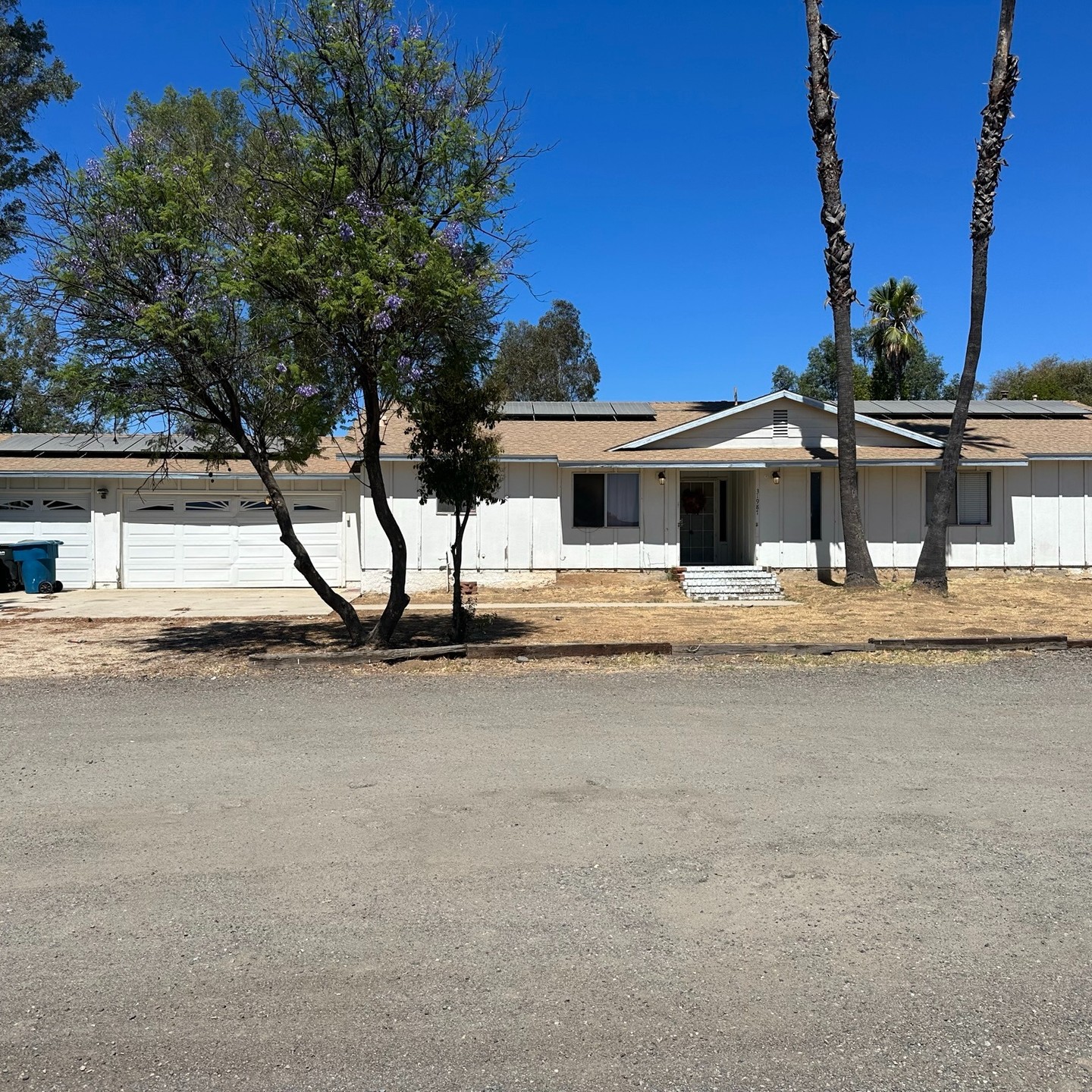 31987 Cash Lane, Wildomar | Probate selling as-is starting at $569,000! This is a great home with a Small-Town Feel "Fixer-Upper", and excellent potential! The value is in the land, its location, and its use as horse property! Priced to sell!
