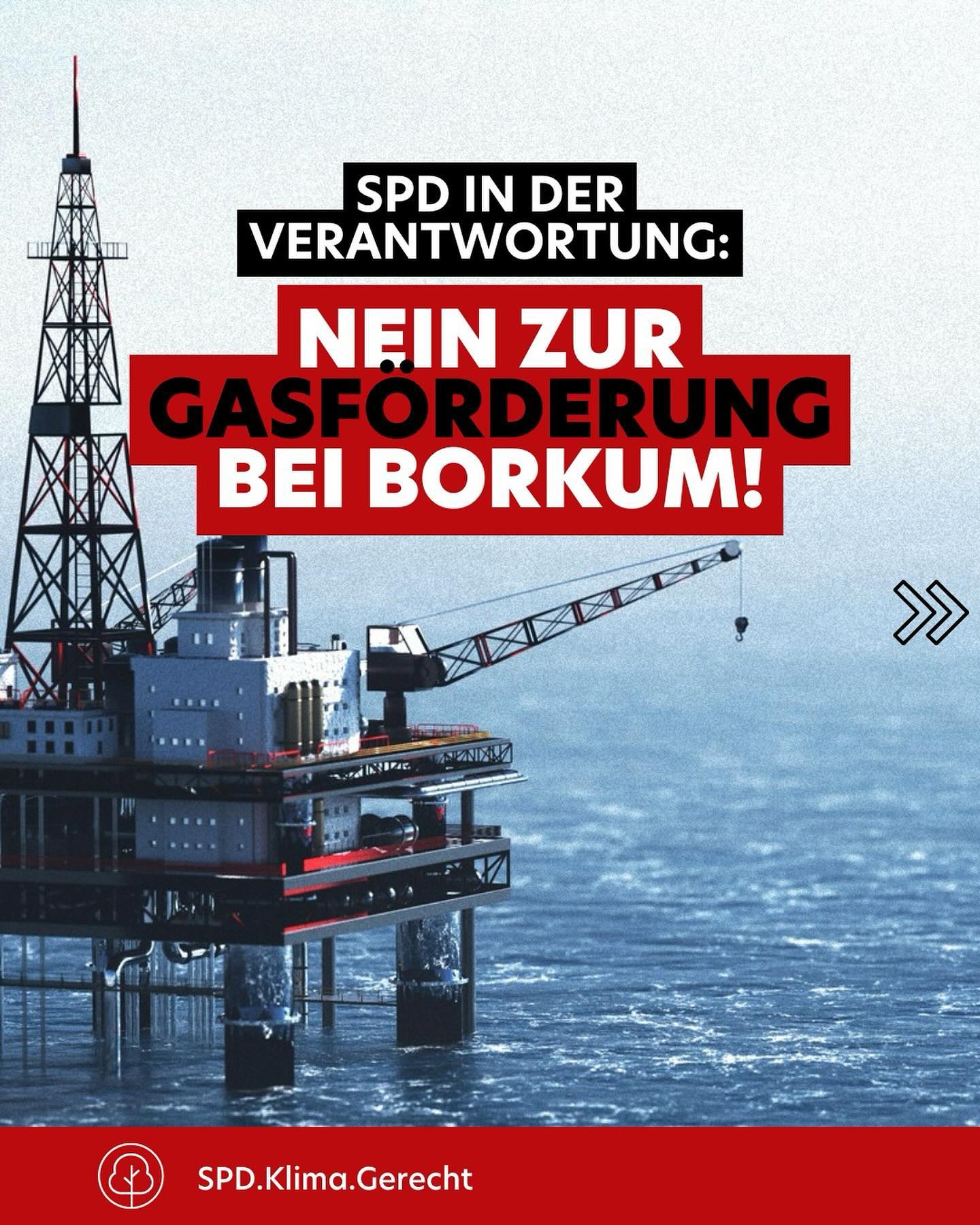 ⚠️ Unsere SPD ist in der Verantwortung: Nein zur Gasförderung bei Borkum!
Dafür sind drei Gründe ausschlaggebend:
🥇 Die Genehmigung eines fossilen Erdgasprojekts widerspricht den deutschen Klimazielen und untergräbt die Glaubwürdigkeit Deutschlands in Klimafragen. Wir haben uns verpflichtet, 2045 klimaneutral zu sein. Ein neues Erdgasfeld zu erschließen, dass auf Jahrzehnte Erdgas fördern soll, ist keine “Zwischenlösung”, sondern ein Festhalten am fossilen Zeitalter und steht unseren Klimazielen - und insbesondere unserer internationalen Verantwortung & Glaubwürdigkeit - entgegen.
🥈 Das Gas vor Borkum ist nicht für die Energiesicherheit notwendig. Die Entscheidung zur Prüfung der Gasförderung wurde in einer Zeit der Energiekrise und von großer Unsicherheit getroffen. Heute ist die Gasversorgung Deutschlands insbesondere durch die Überkapazitäten der Flüssiggas-Terminals vor Rügen und in Wilhelmshaven abgesichert, zudem ist die Steuerung der Gasreserven durch den Staat endlich angegangen worden. Die Abhängigkeit von Energieimporten wird nur durch den konsequenten Umstieg auf Erneuerbare Energien gelöst!
🥉 Die Gasförderung bringt enorme Kosten für den Naturschutz mit sich. Die Nordsee und das Wattenmeer sind heute schon schwer belastet! Der Bau und die Nutzung der erforderlichen Infrastruktur für eine Bohrinsel haben dramatische Auswirkungen auf den Zustand der lokalen Natur und das Leben der Anwohner*innen.
🛑 Die Glaubwürdigkeit und Rolle der SPD in der Klimatransformation entscheiden sich auch an dieser Frage der Gasförderung vor Borkum. Wir müssen die Partei der demokratischen, erneuerbaren Bürgerenergien sein - nicht weniger als diese Richtungsfrage wird vor Borkum entschieden! Das ist nicht nur eine Frage unserer Grundsätze, sondern auch in der Wiedergewinnung von Vertrauen, insbesondere bei jungen Wähler*innen, entscheidend.
Die sozialdemokratische Haltung in dieser Richtungsfrage kann nur sein: Nein zu neuer Erdgasförderung in Deutschland! 🌹
💻 Unsere ausführliche Position findet ihr auf spdklimagerecht.de