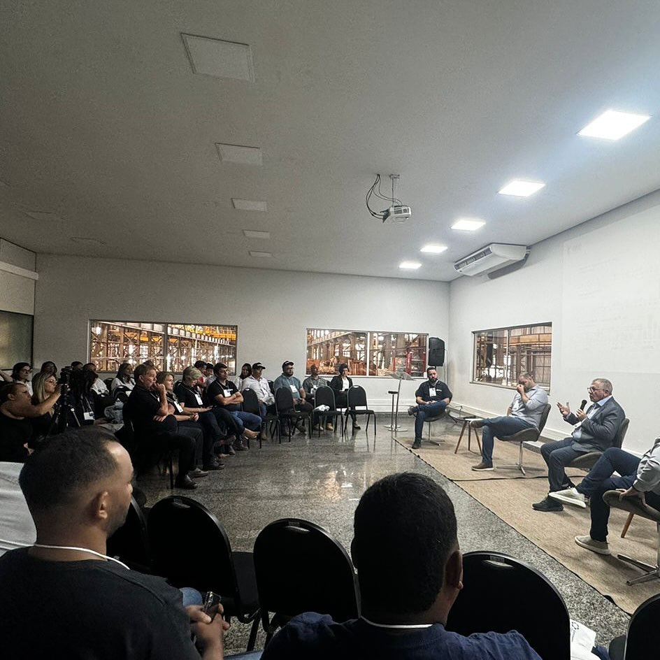 Participação do Diretor Fábio Rassi como palestrante no seminário IMIC em 10/09/2024 próximo a cidade de Belo Horizonte.
Debate focado na apresentação de ideias, conceitos e análises sobre a visão do mercado de agregados diretamente dos produtores e especialistas da área.